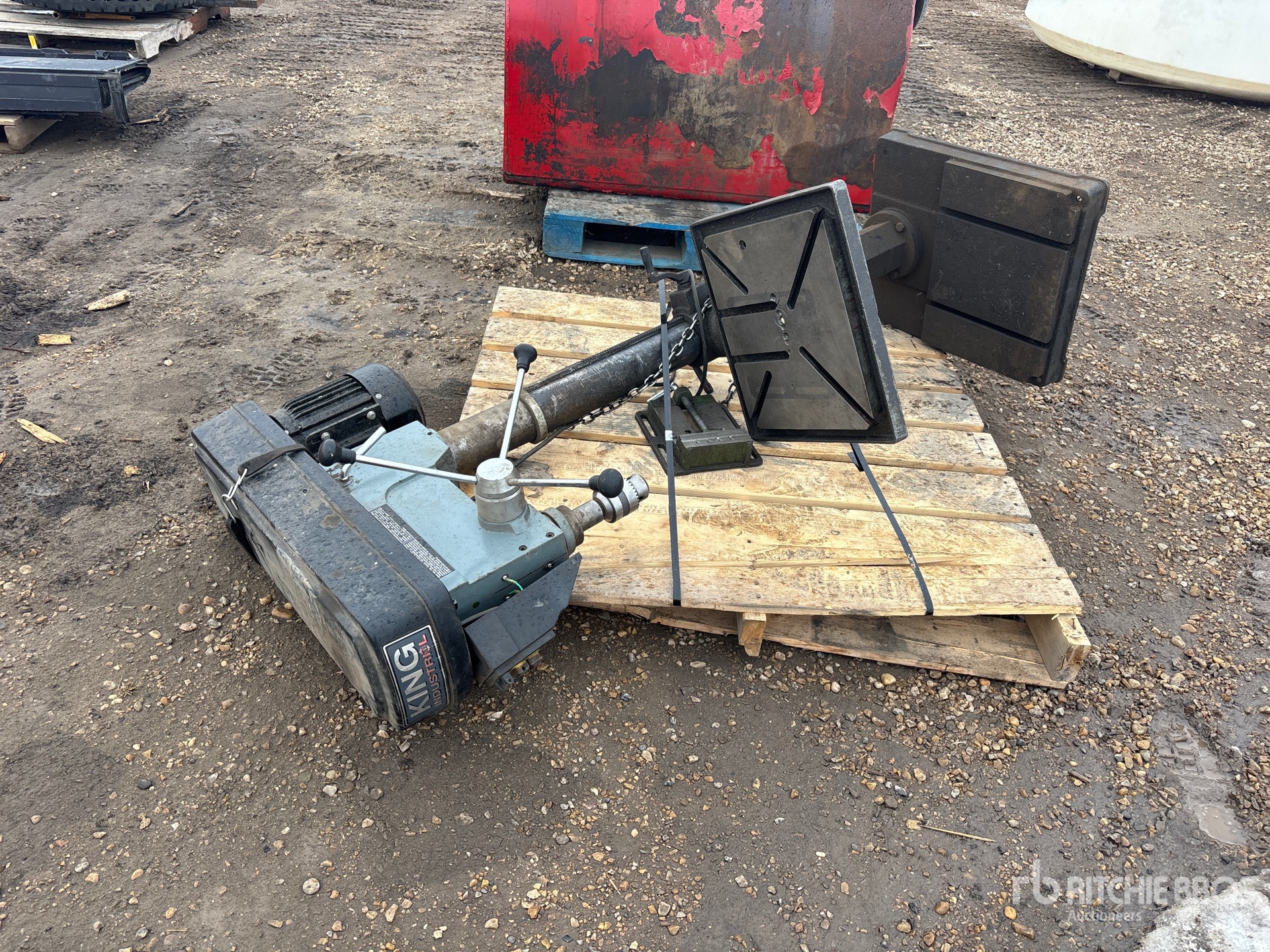 General Appearance with Picture, Right Front Corner