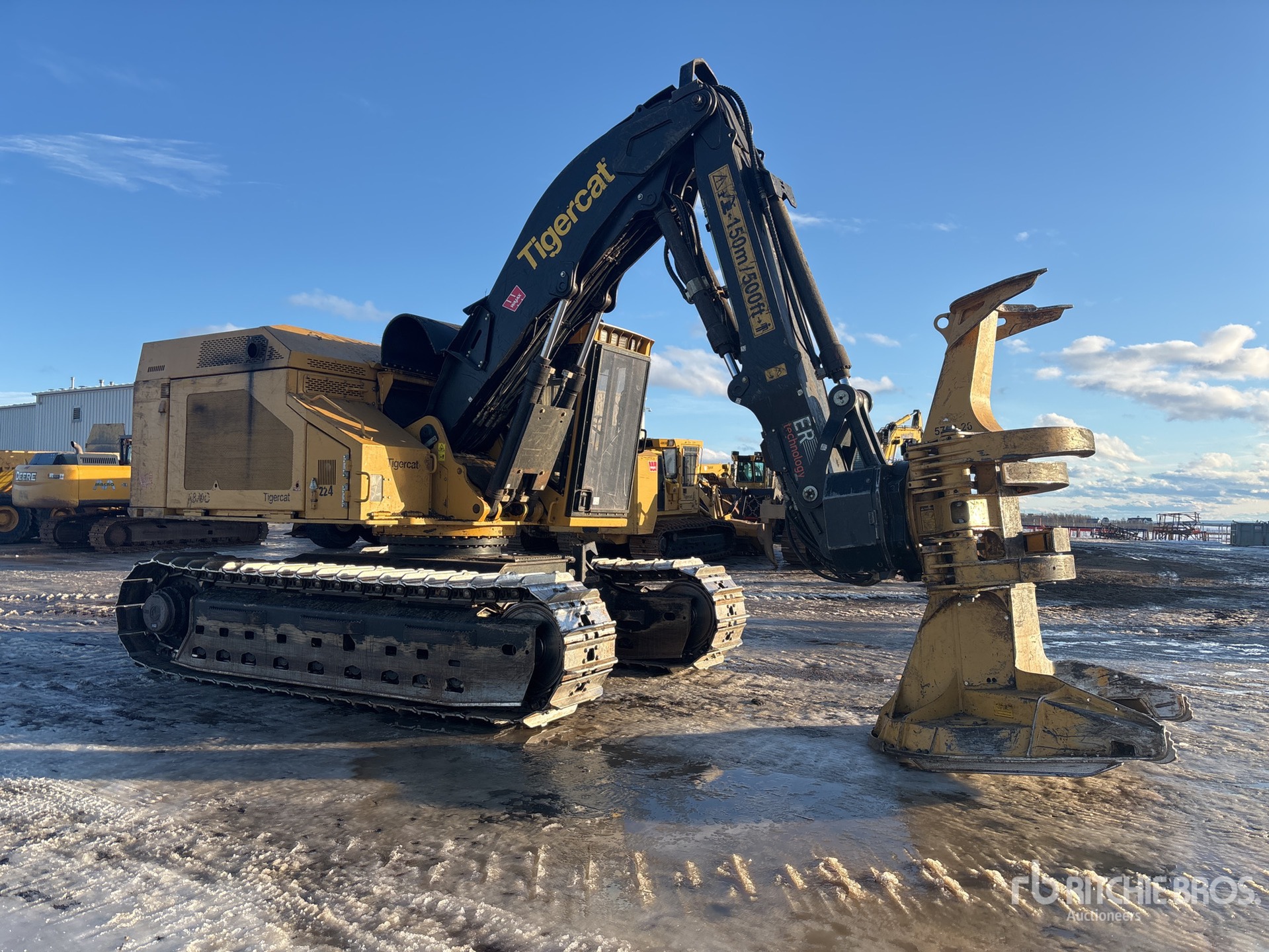 General Appearance with Bild, Ecke vorne rechts