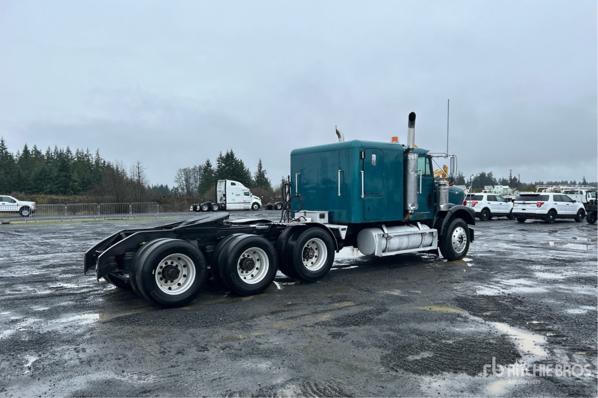 General Appearance with Bild, Ecke hinten rechts