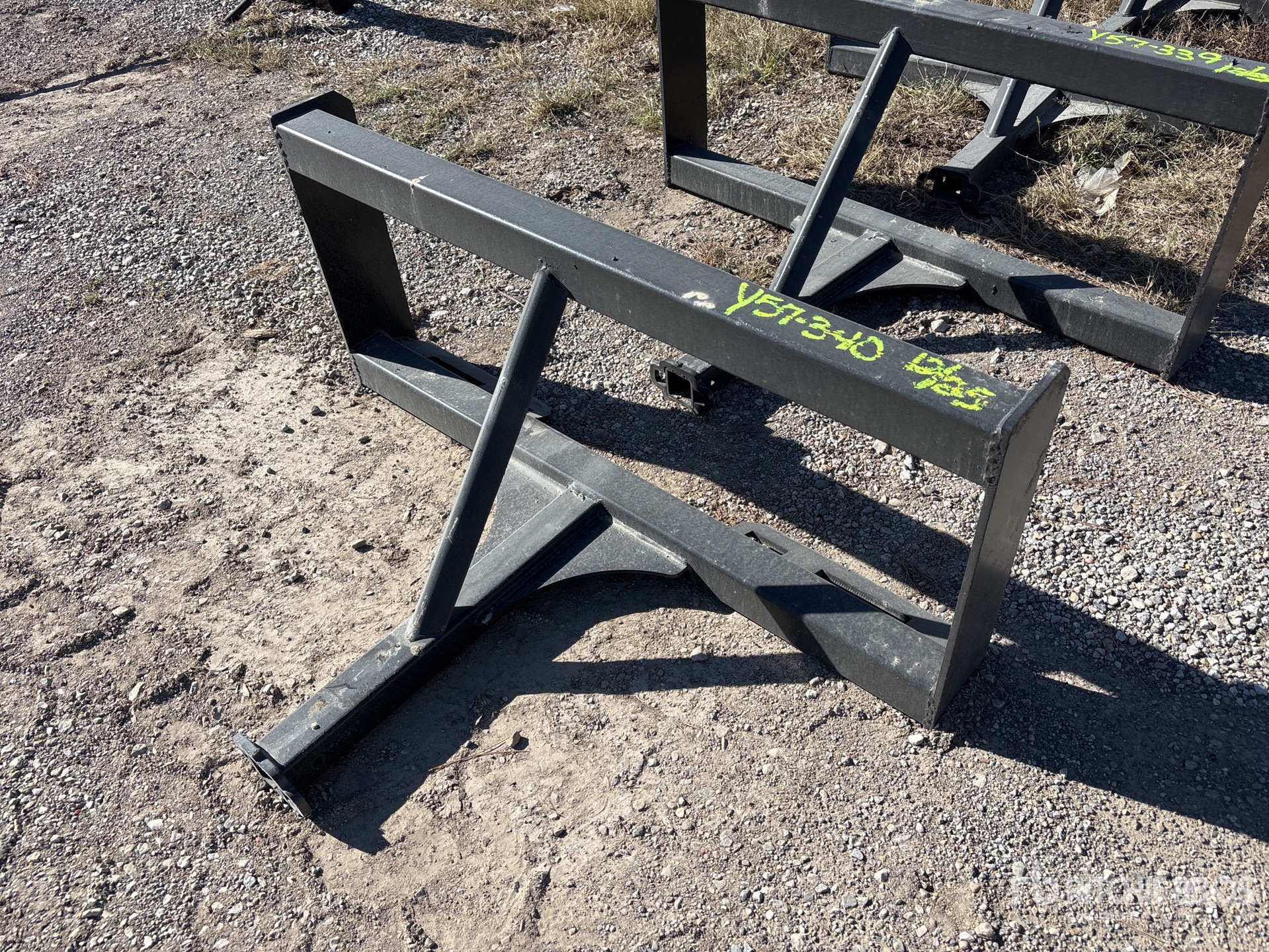 Aspect général with Image, coin avant gauche