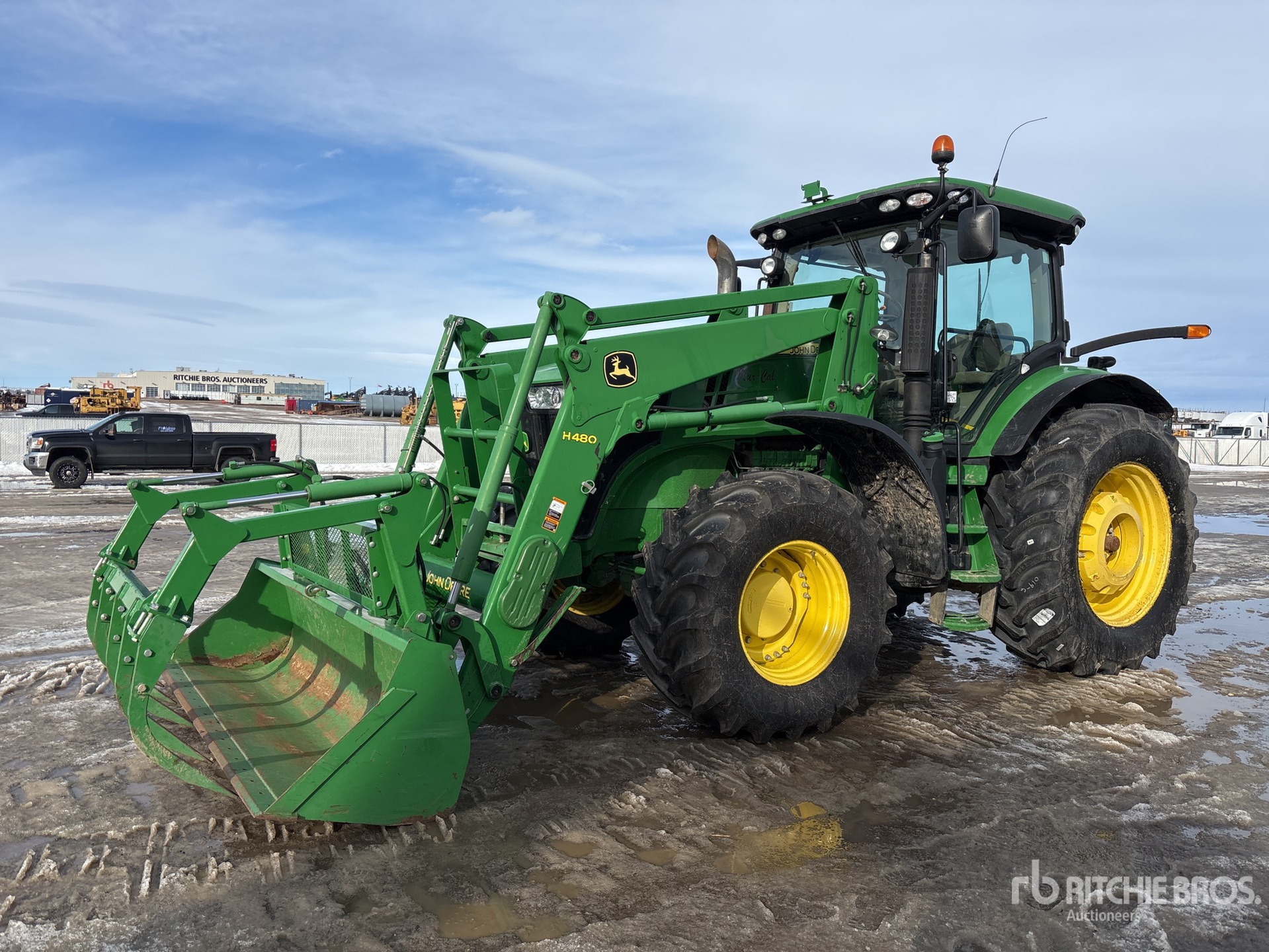2013 John Deere 7200R