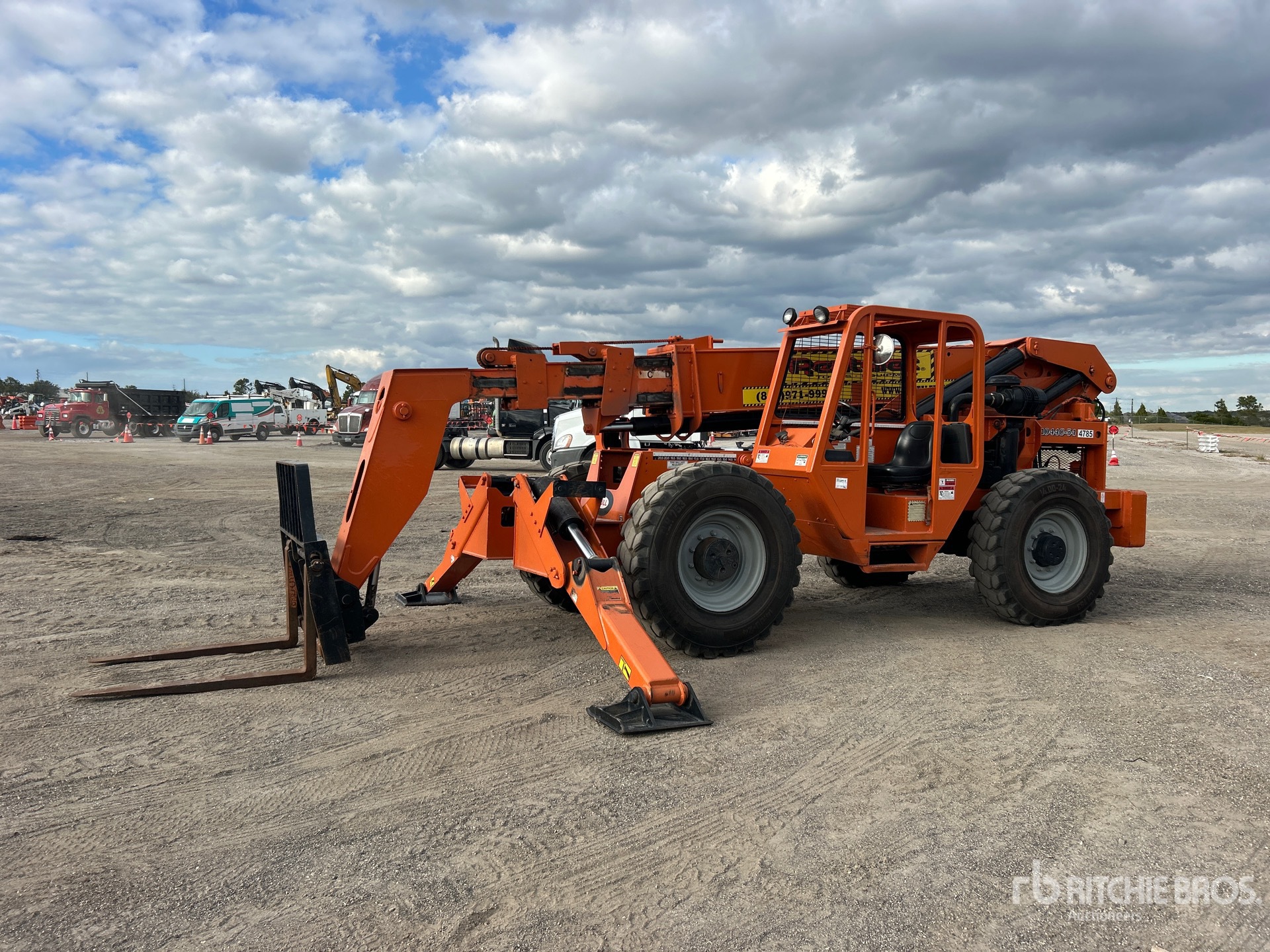 General Appearance with Picture, Left Front Corner