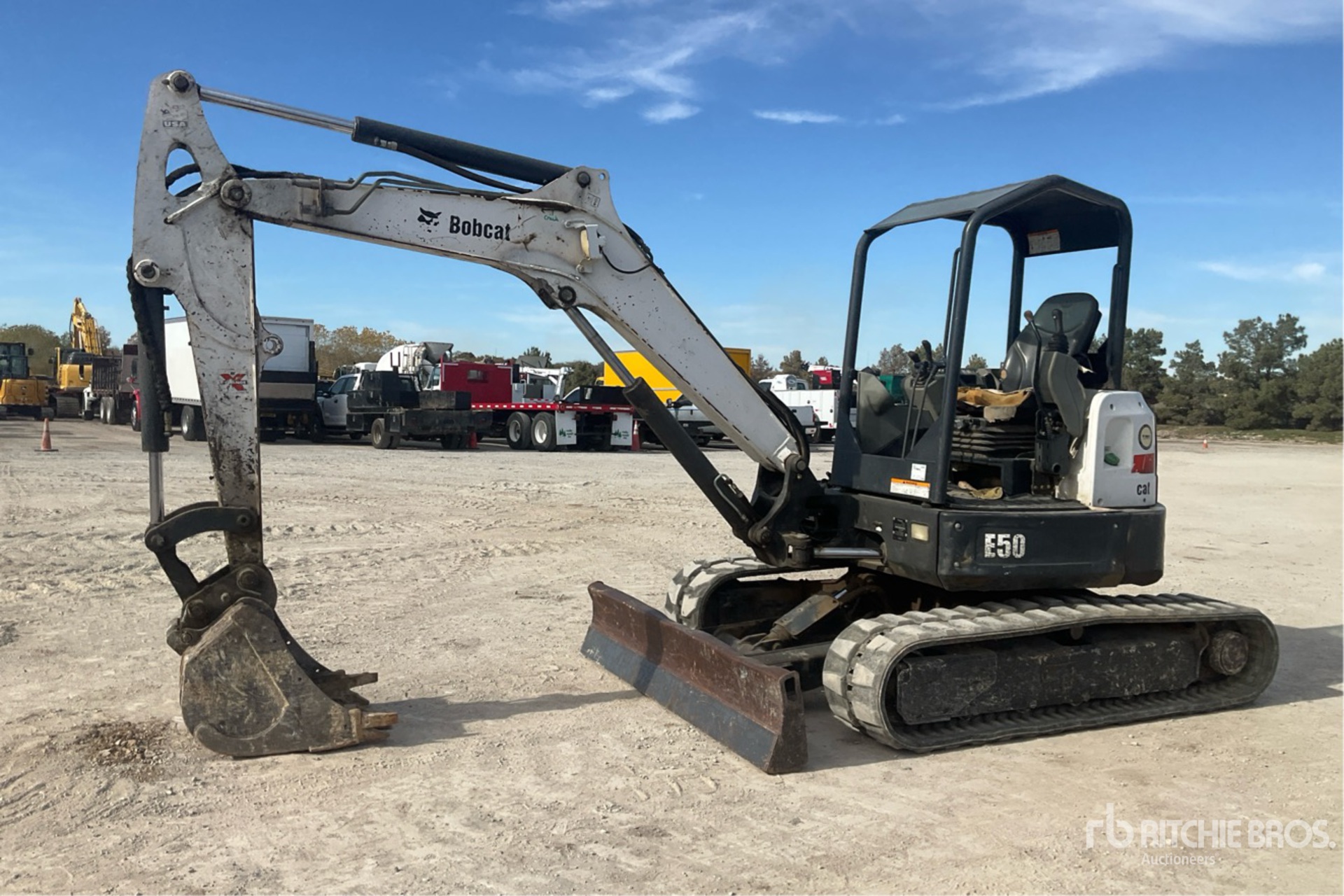 General Appearance with Picture, Left Front Corner