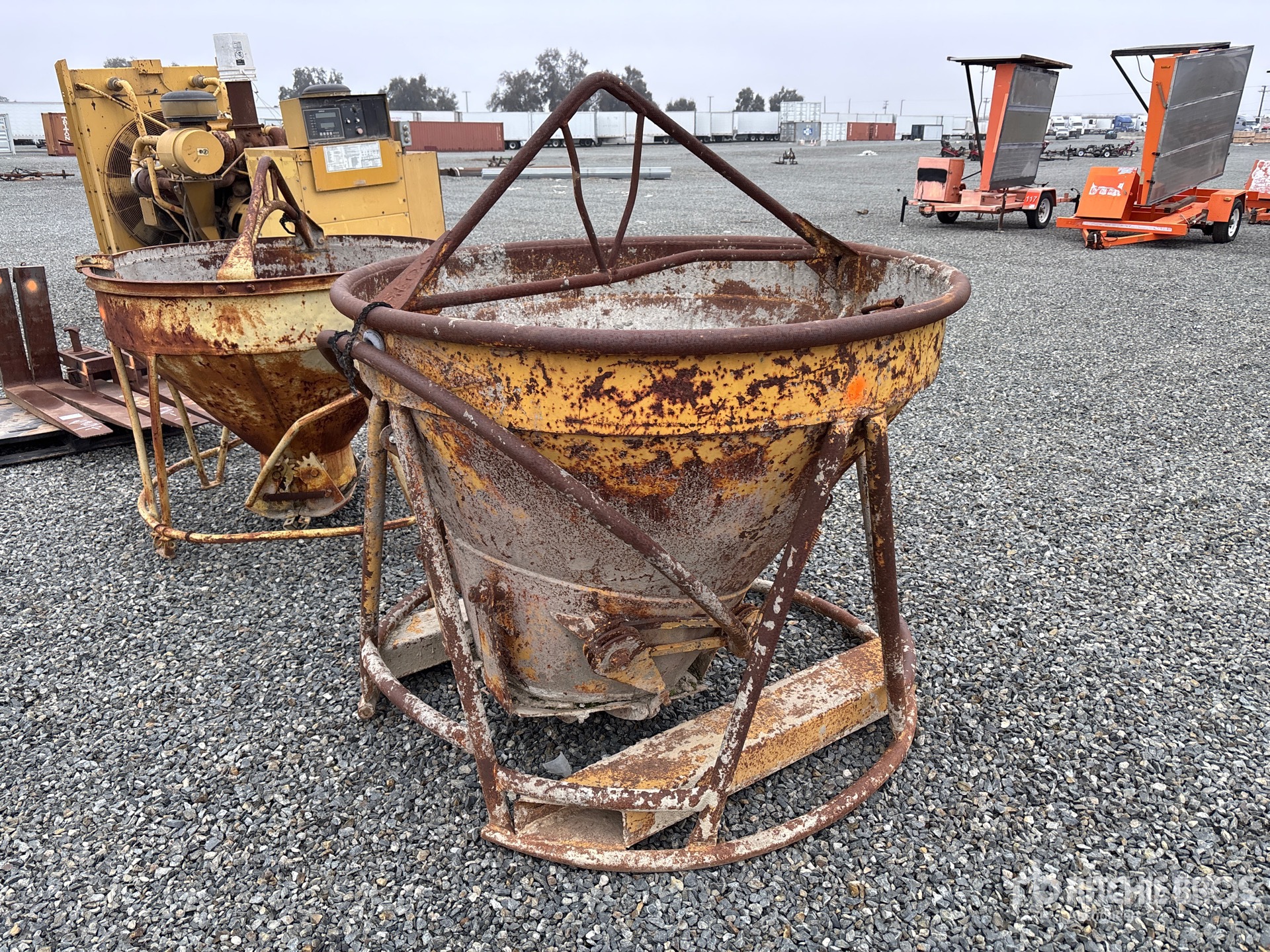 General Appearance with Bild, Ecke hinten rechts