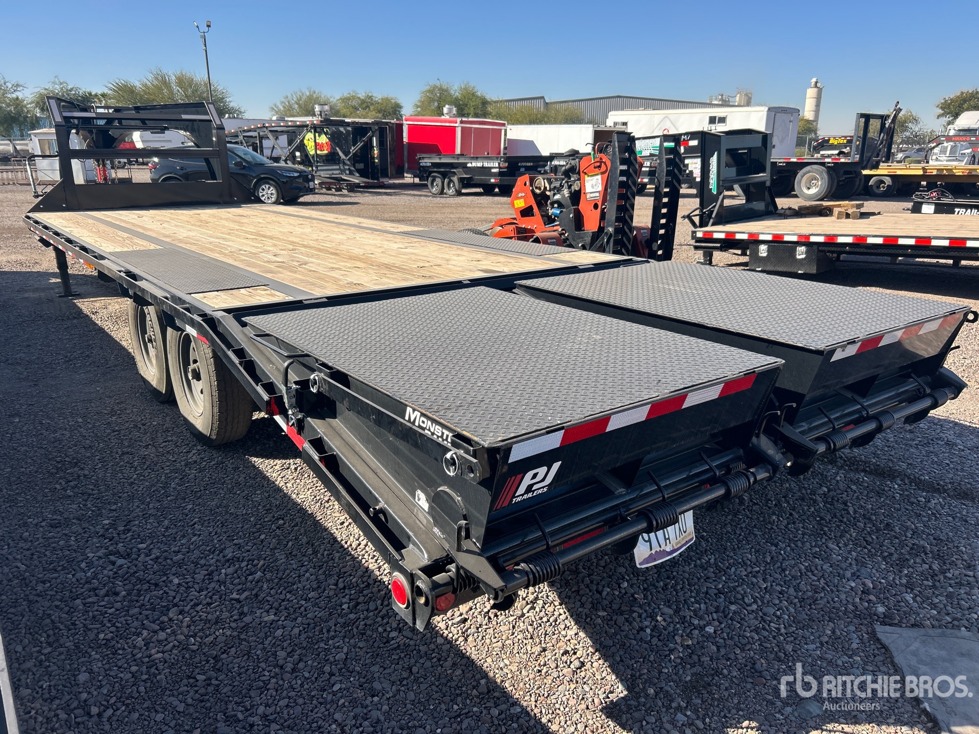 General Appearance with Picture, Left Rear Corner