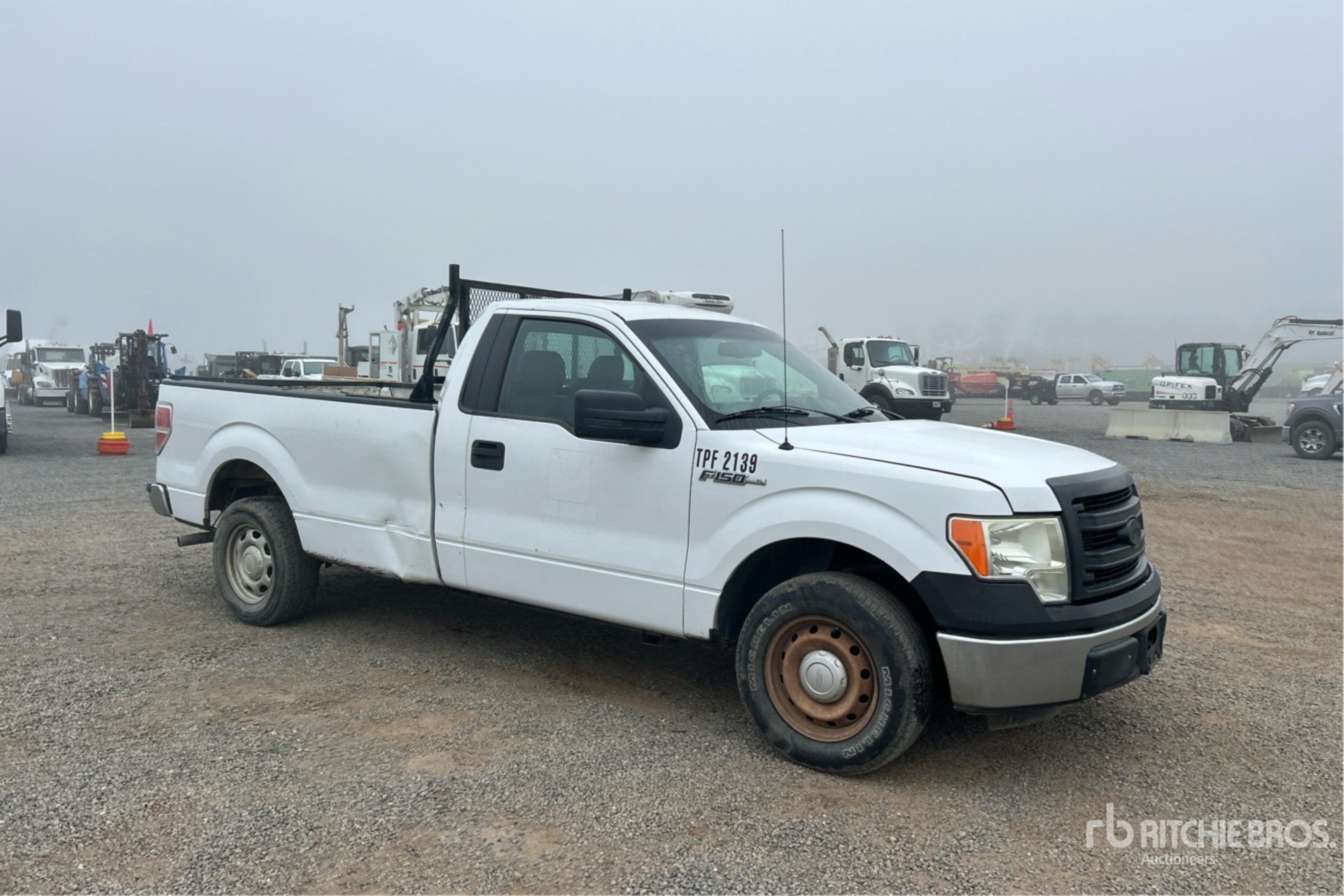 General Appearance with Picture, Right Front Corner