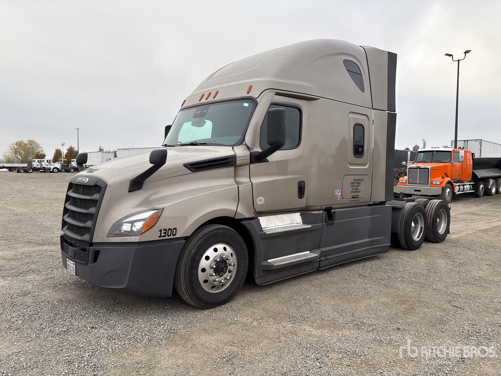 General Appearance with Picture, Left Front Corner