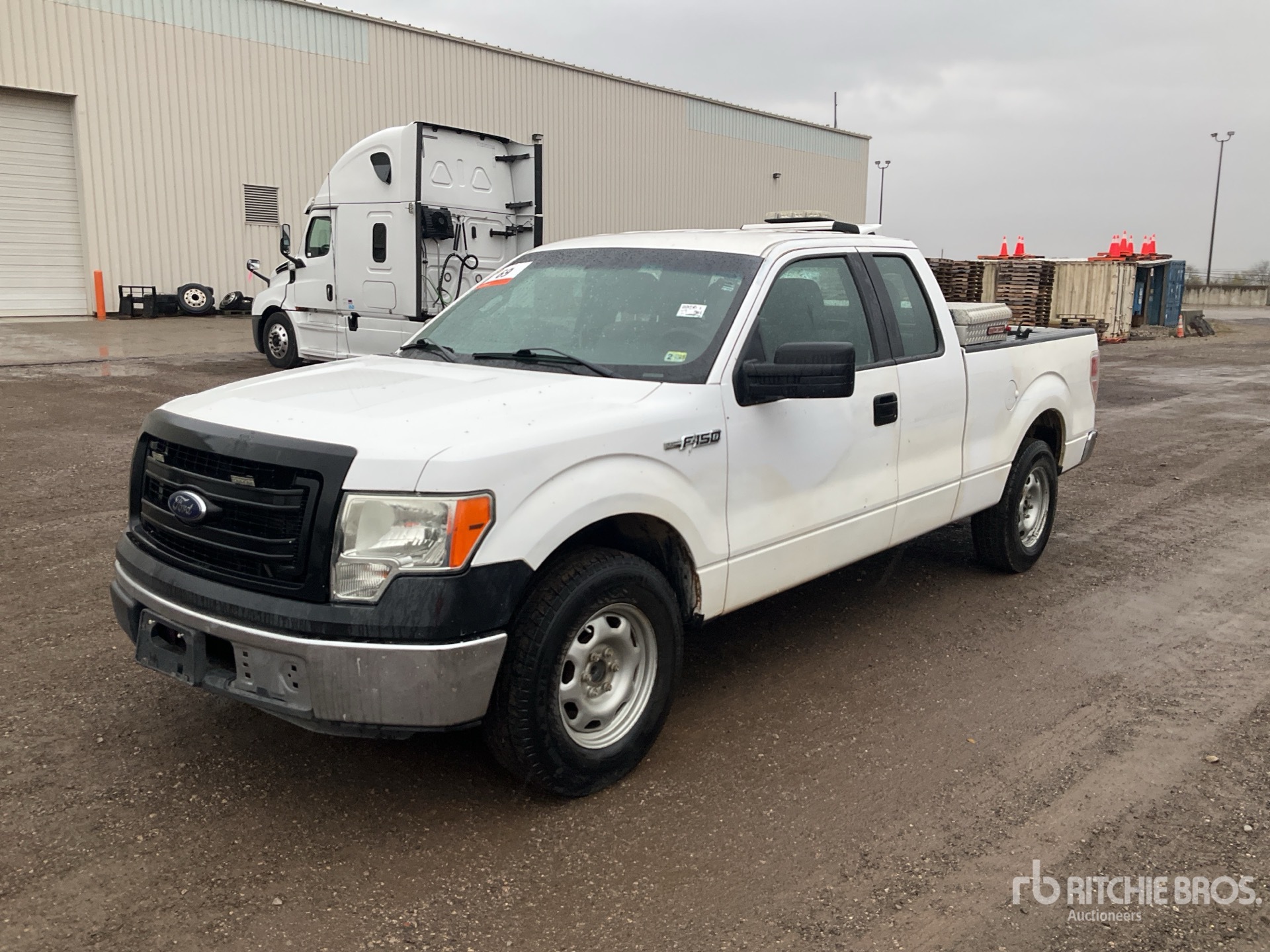 General Appearance with Picture, Left Front Corner