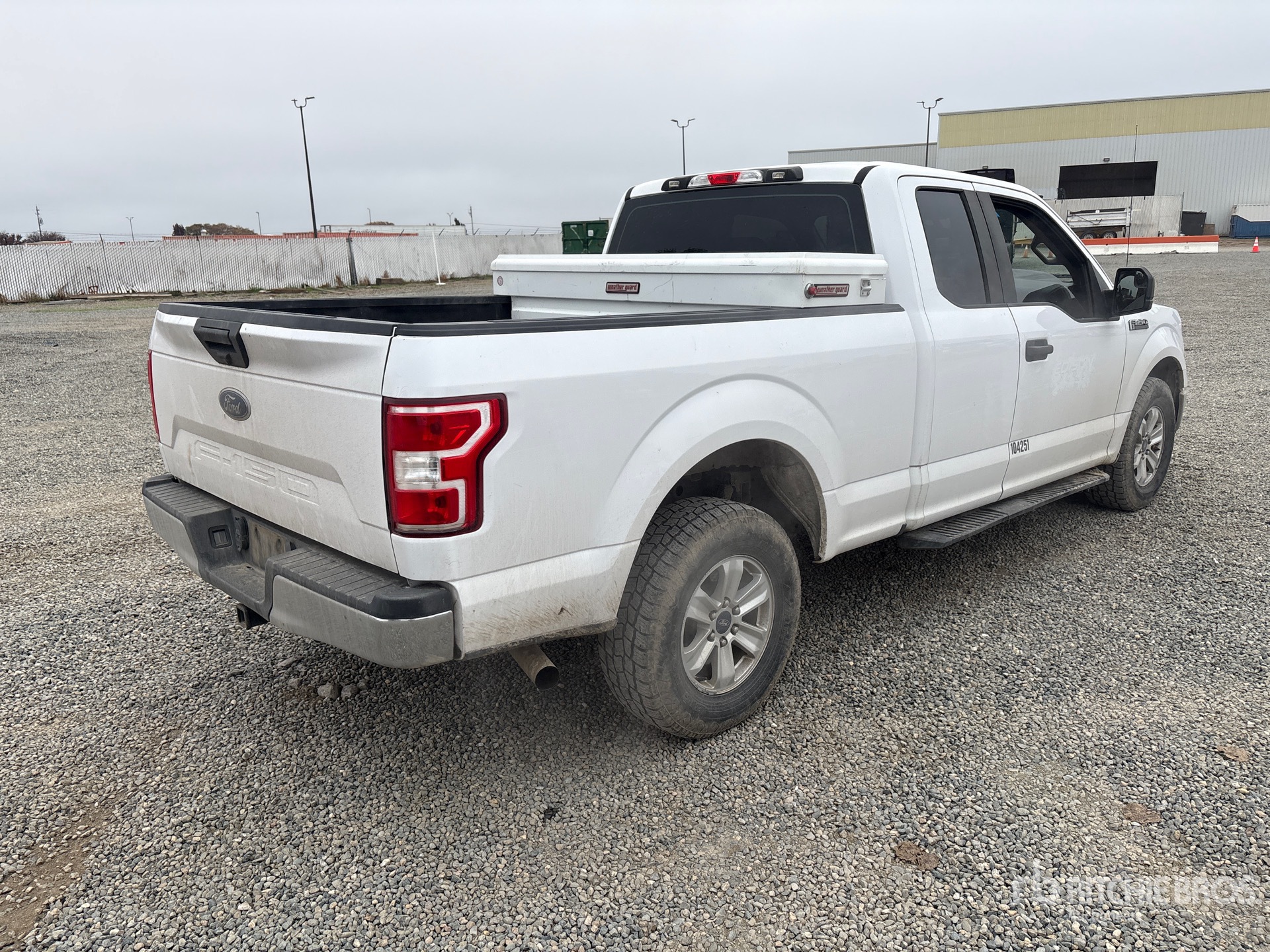 General Appearance with Picture, Right Rear Corner