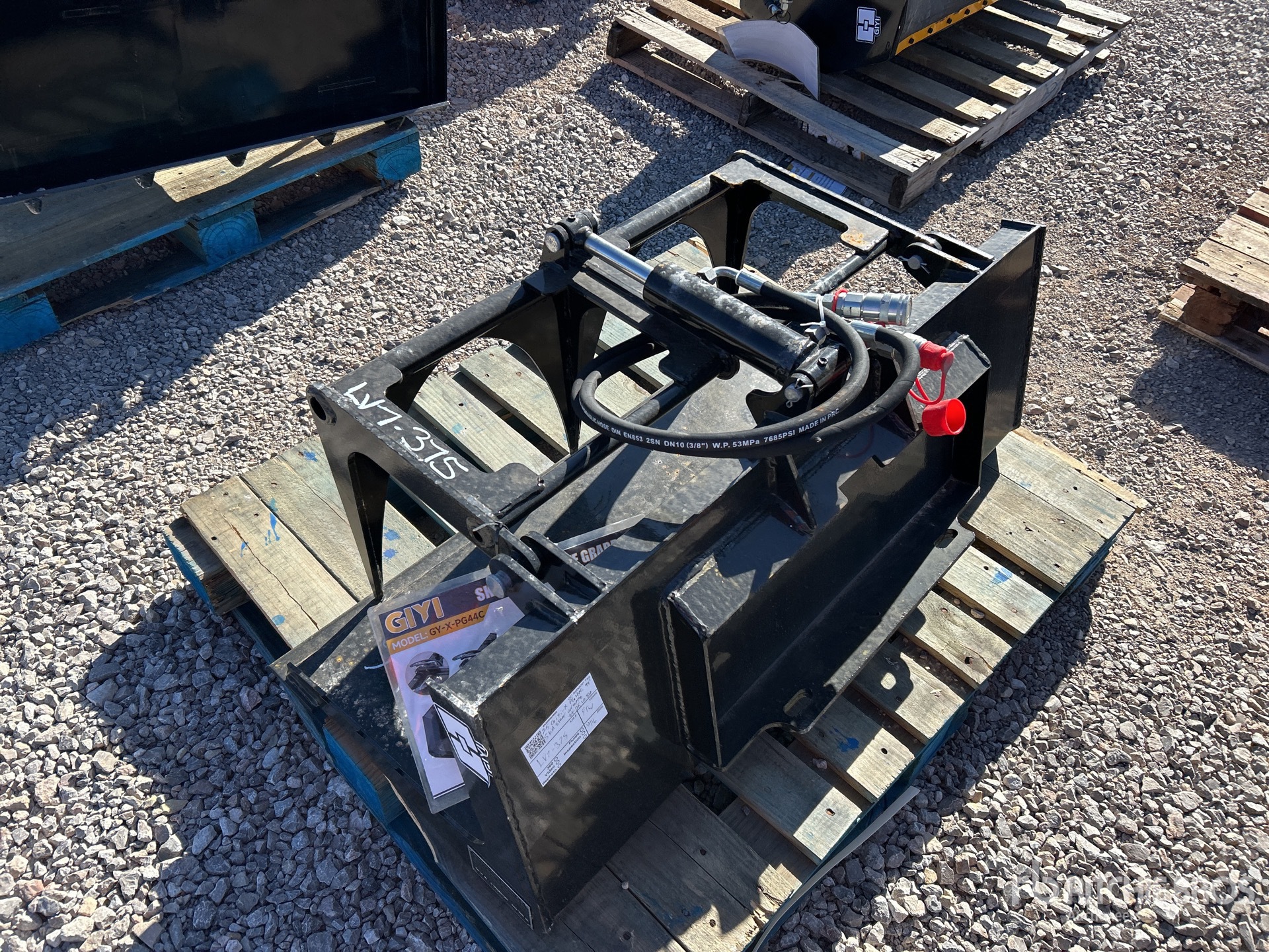 General Appearance with Picture, Left Rear Corner