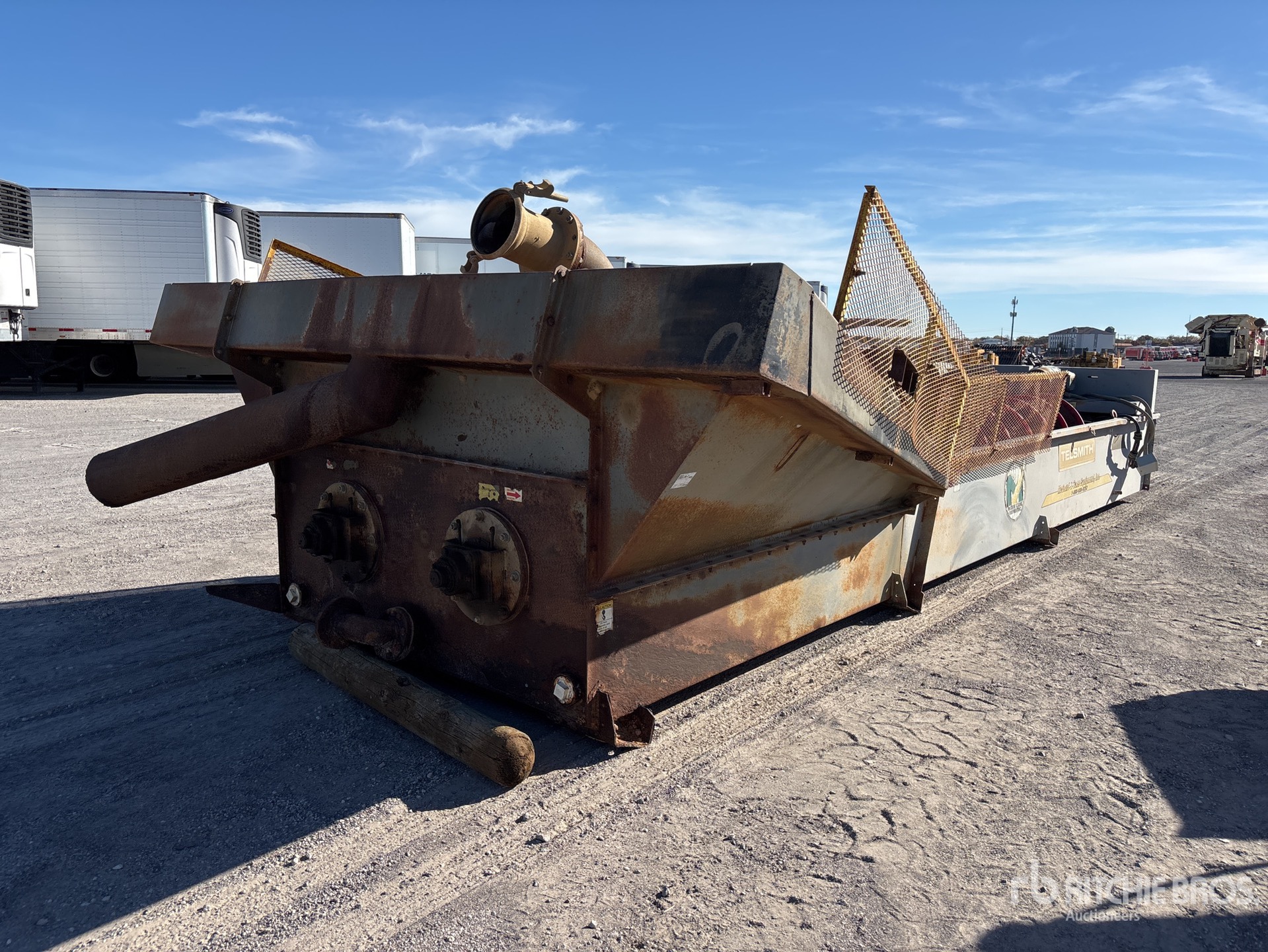 General Appearance with Bild, Ecke vorne links