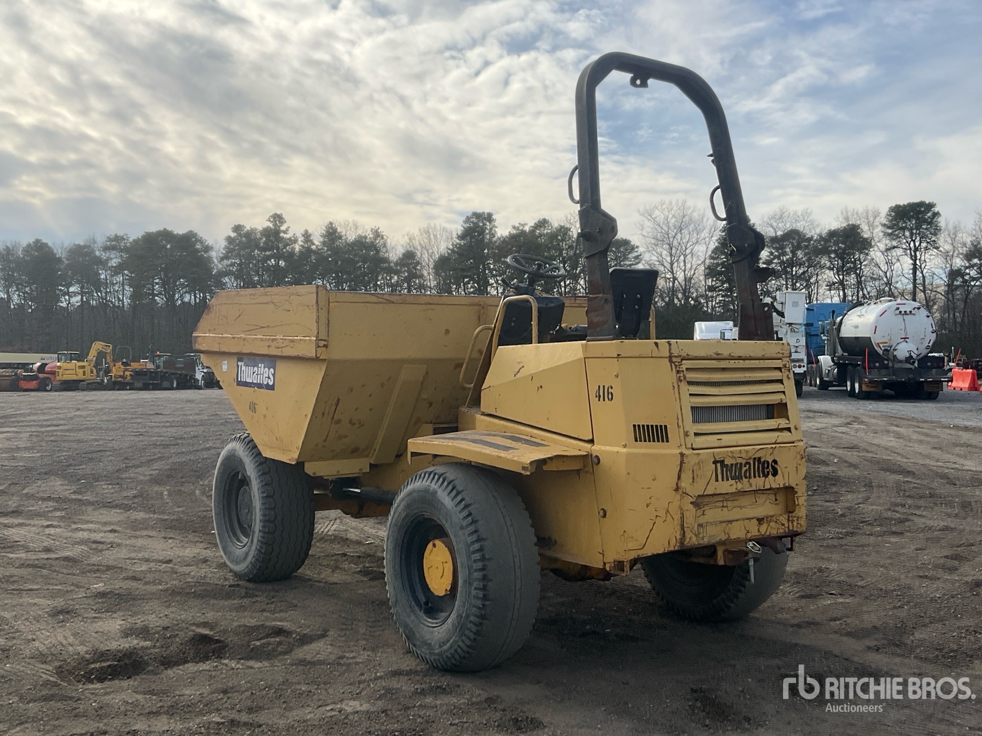 General Appearance with Imagen: esquina trasera izquierda