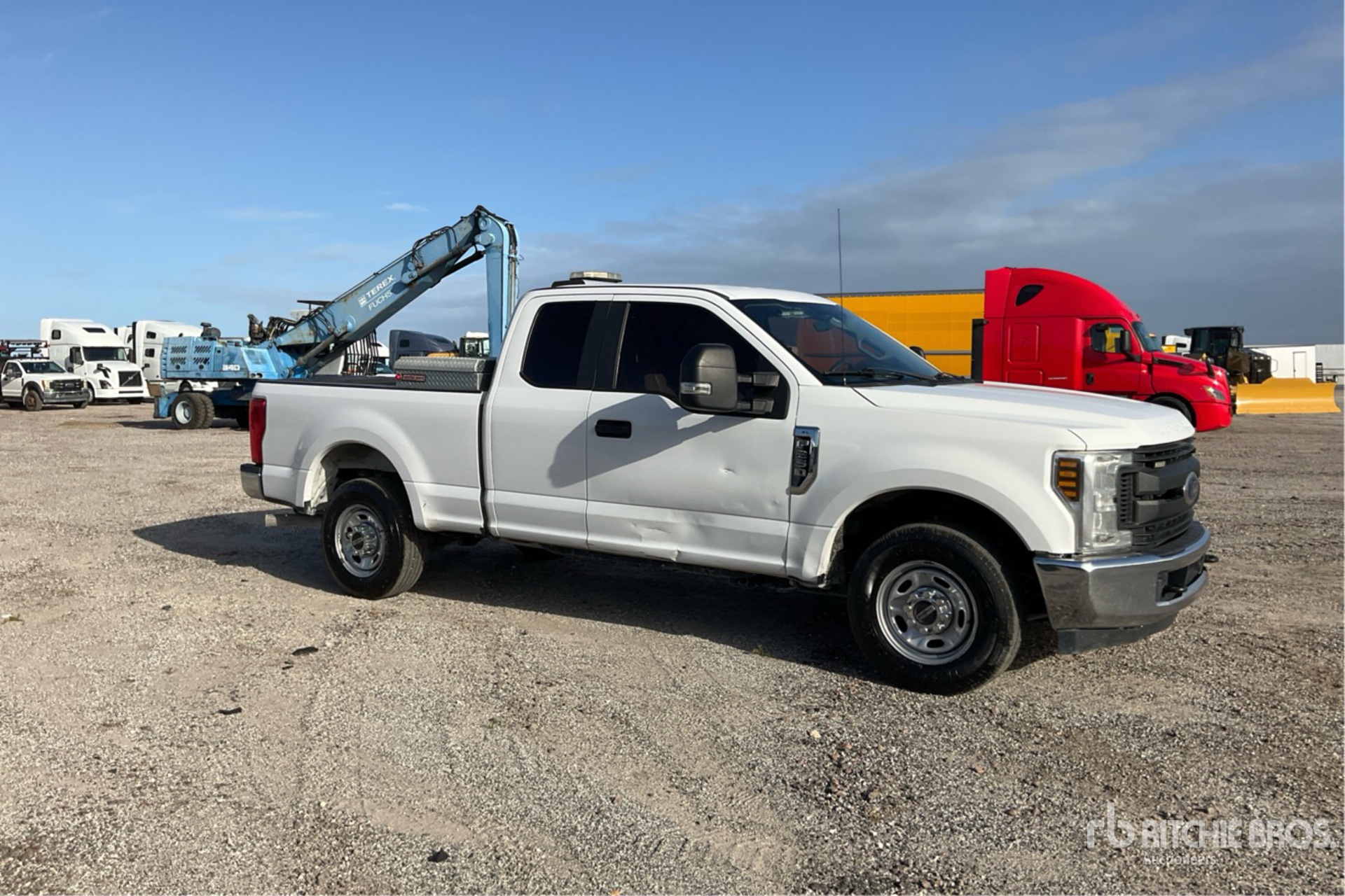 General Appearance with Picture, Right Front Corner