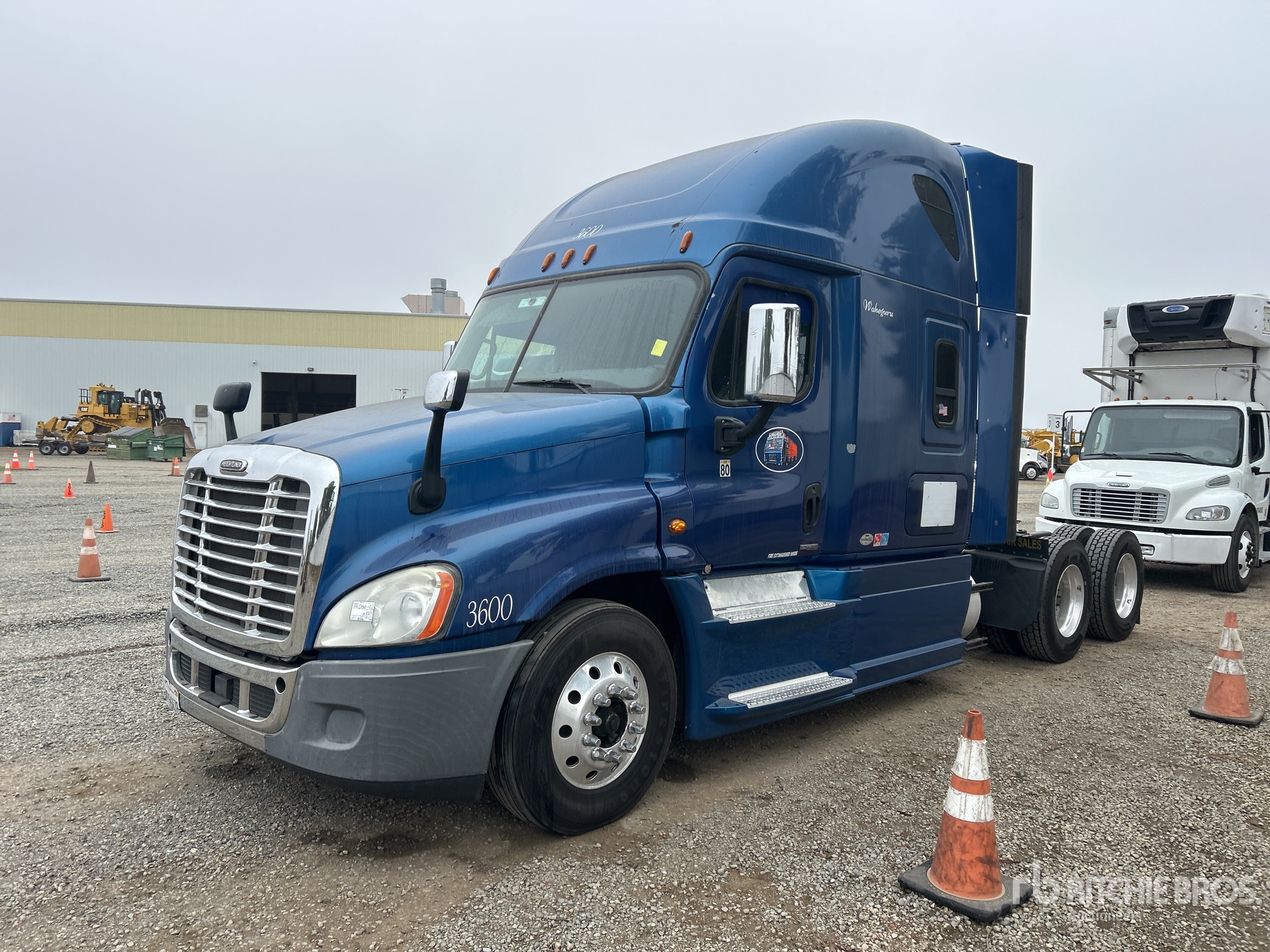 General Appearance with Image, coin avant gauche