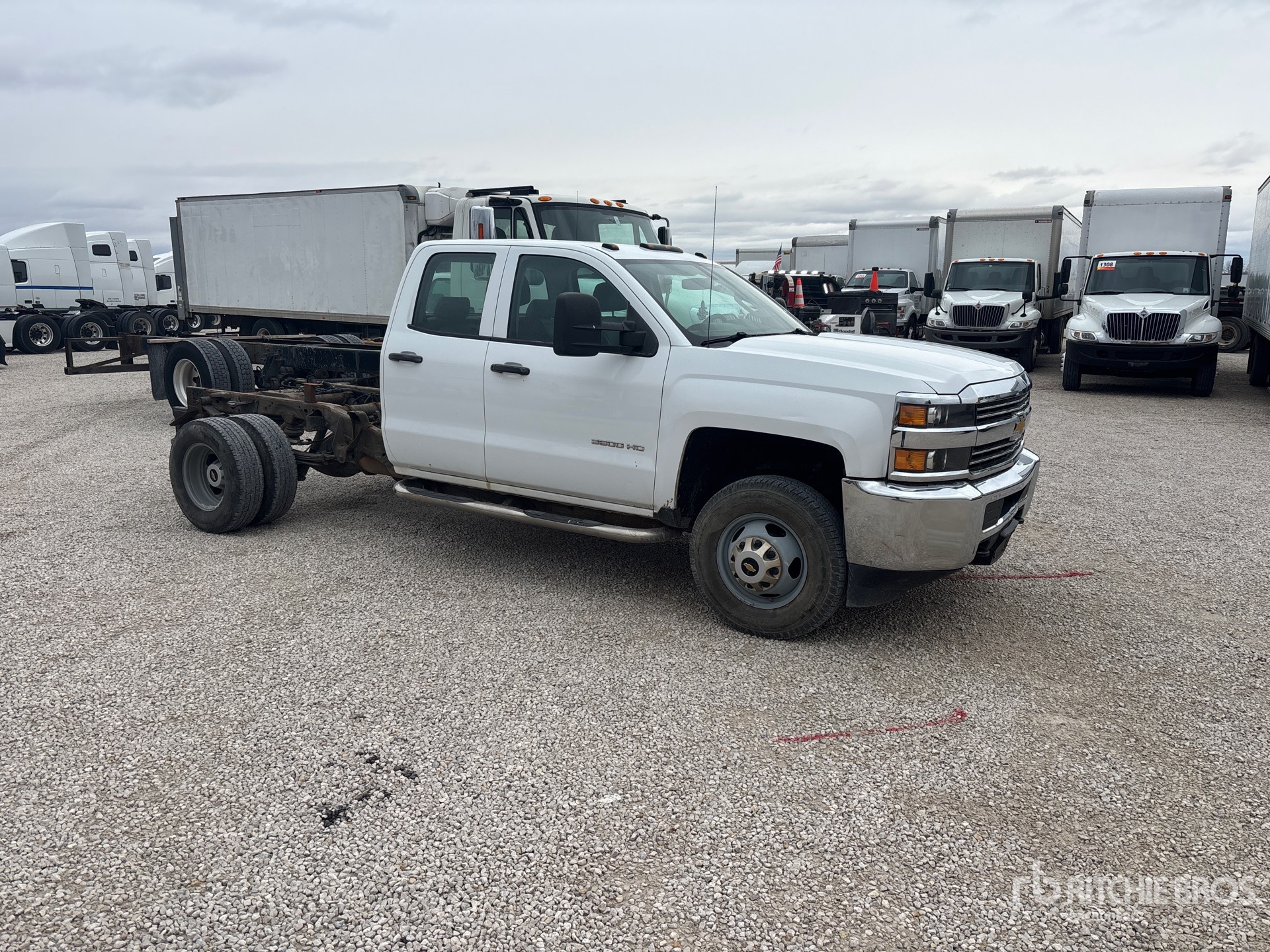 Aspect général with Image, coin avant droit