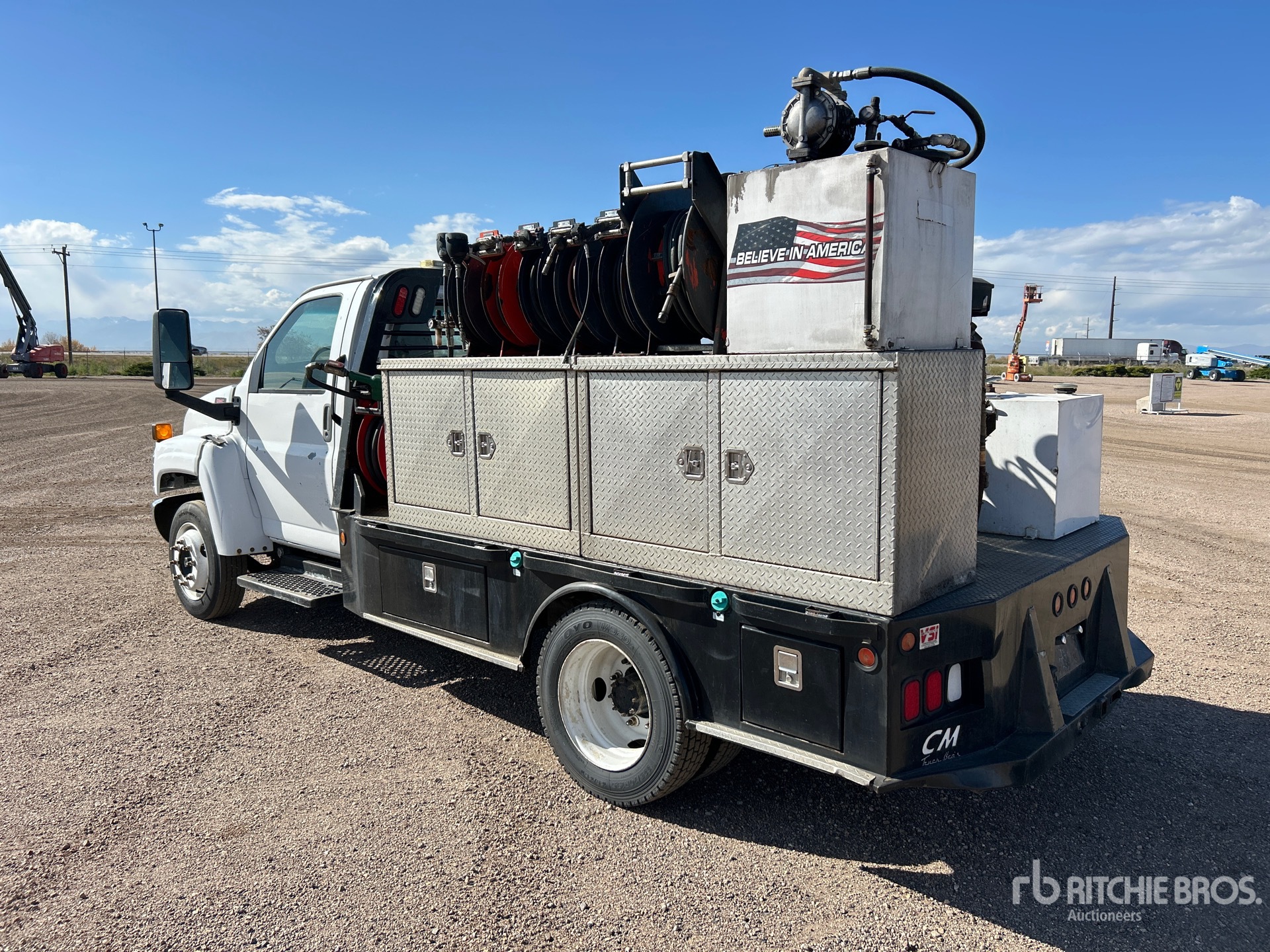 General Appearance with Picture, Left Rear Corner