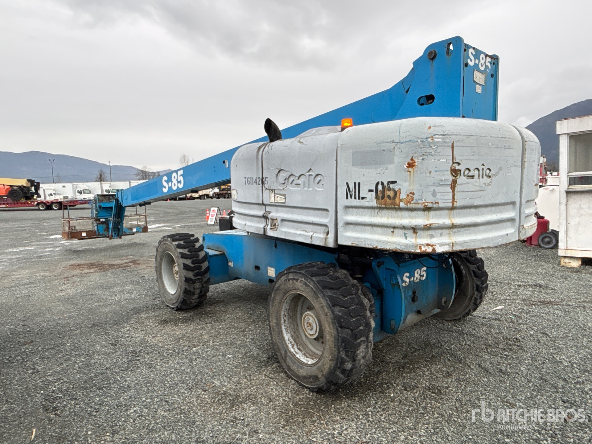 General Appearance with Picture, Left Rear Corner