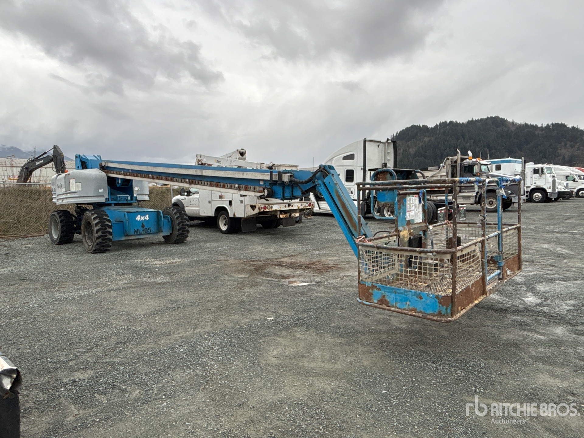 General Appearance with Picture, Right Front Corner