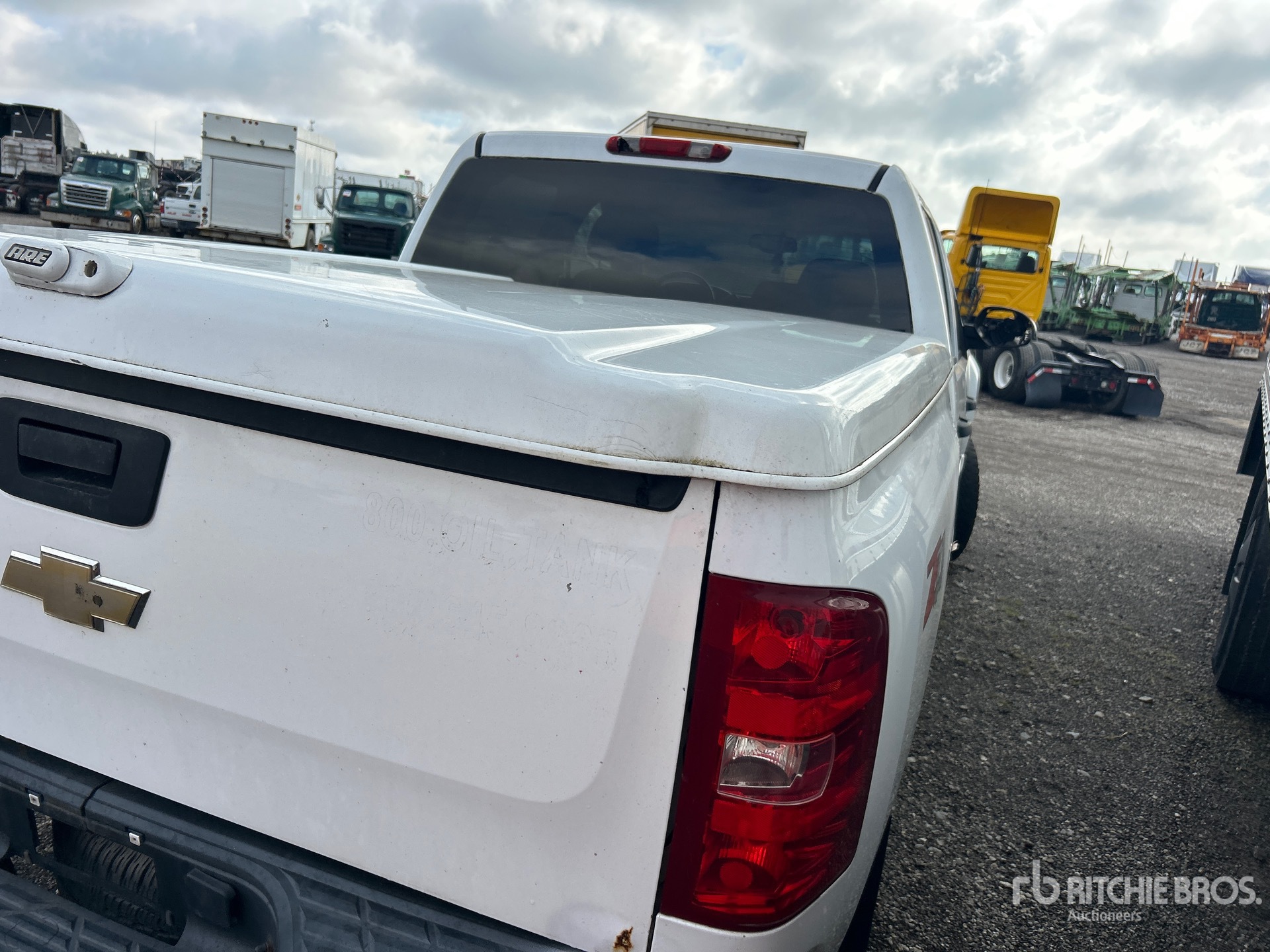 General Appearance with Picture, Right Rear Corner