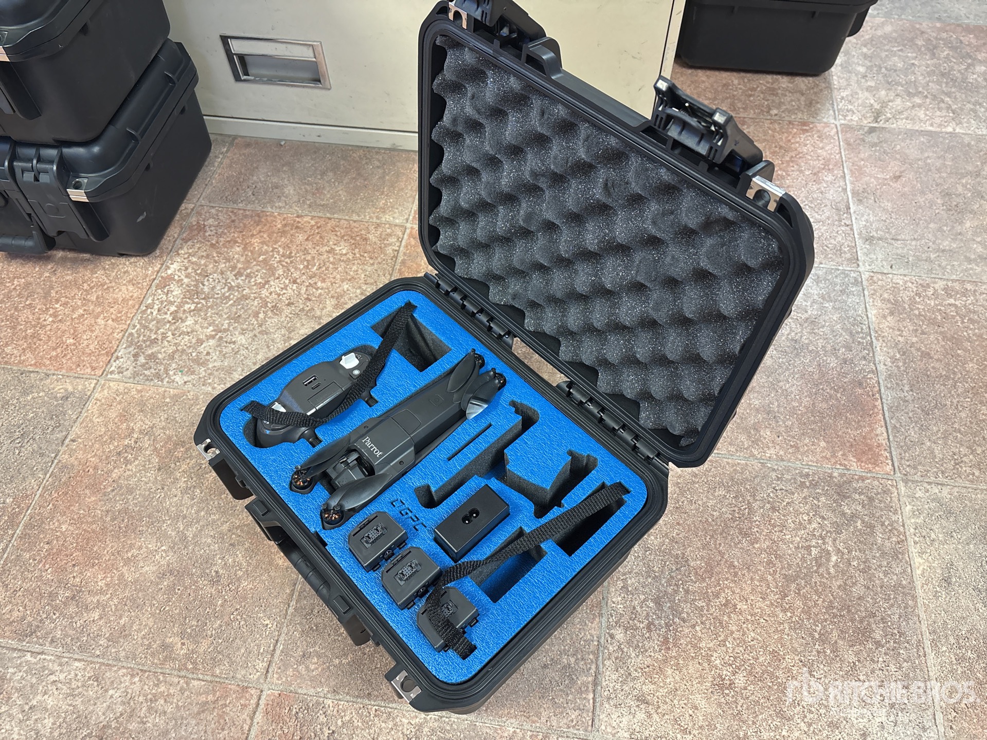 Aspect général with Image, coin avant gauche