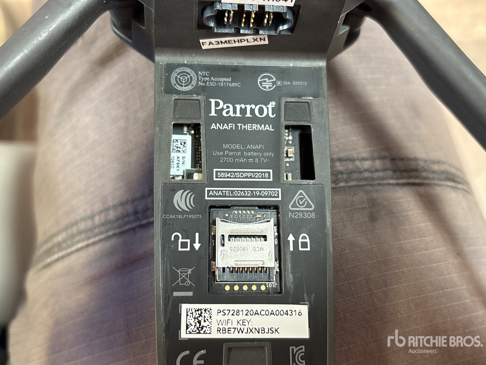 Aspect général with Numéro de série/Numéro d'identification du véhicule automobile