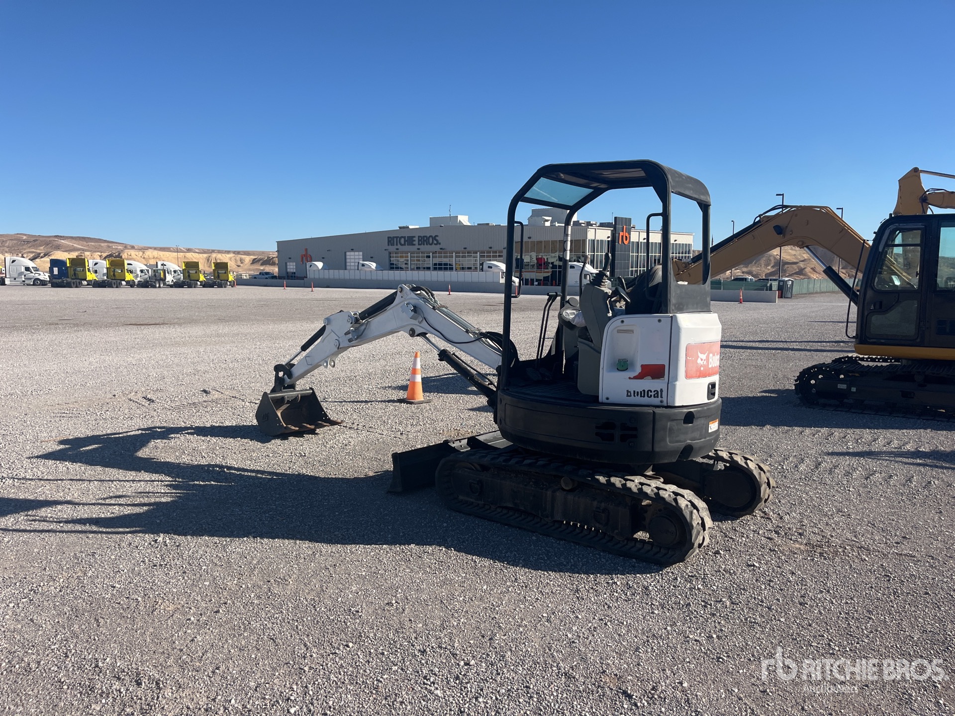 General Appearance with Picture, Left Rear Corner