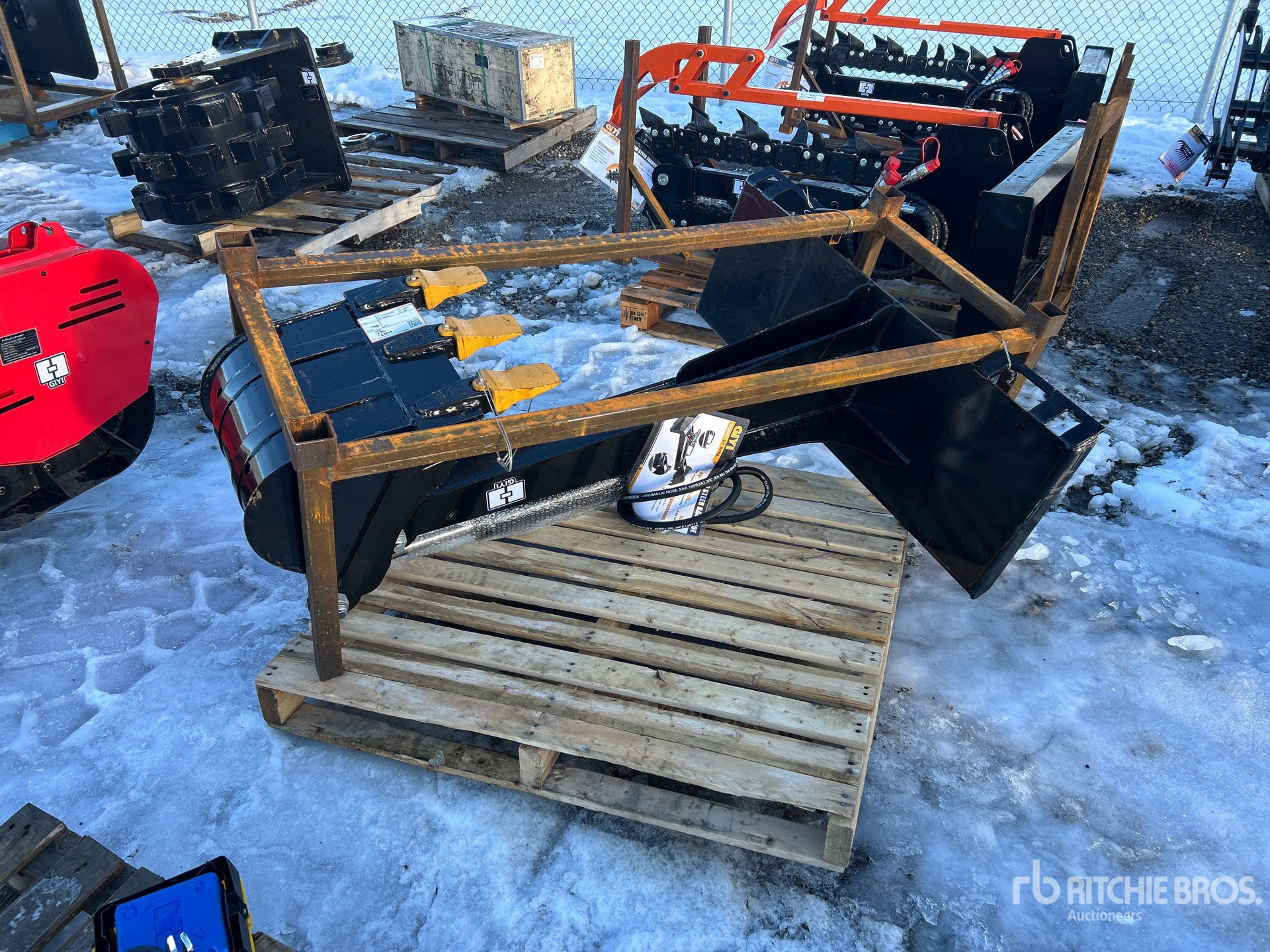 General Appearance with Foto, angolo posteriore sinistro