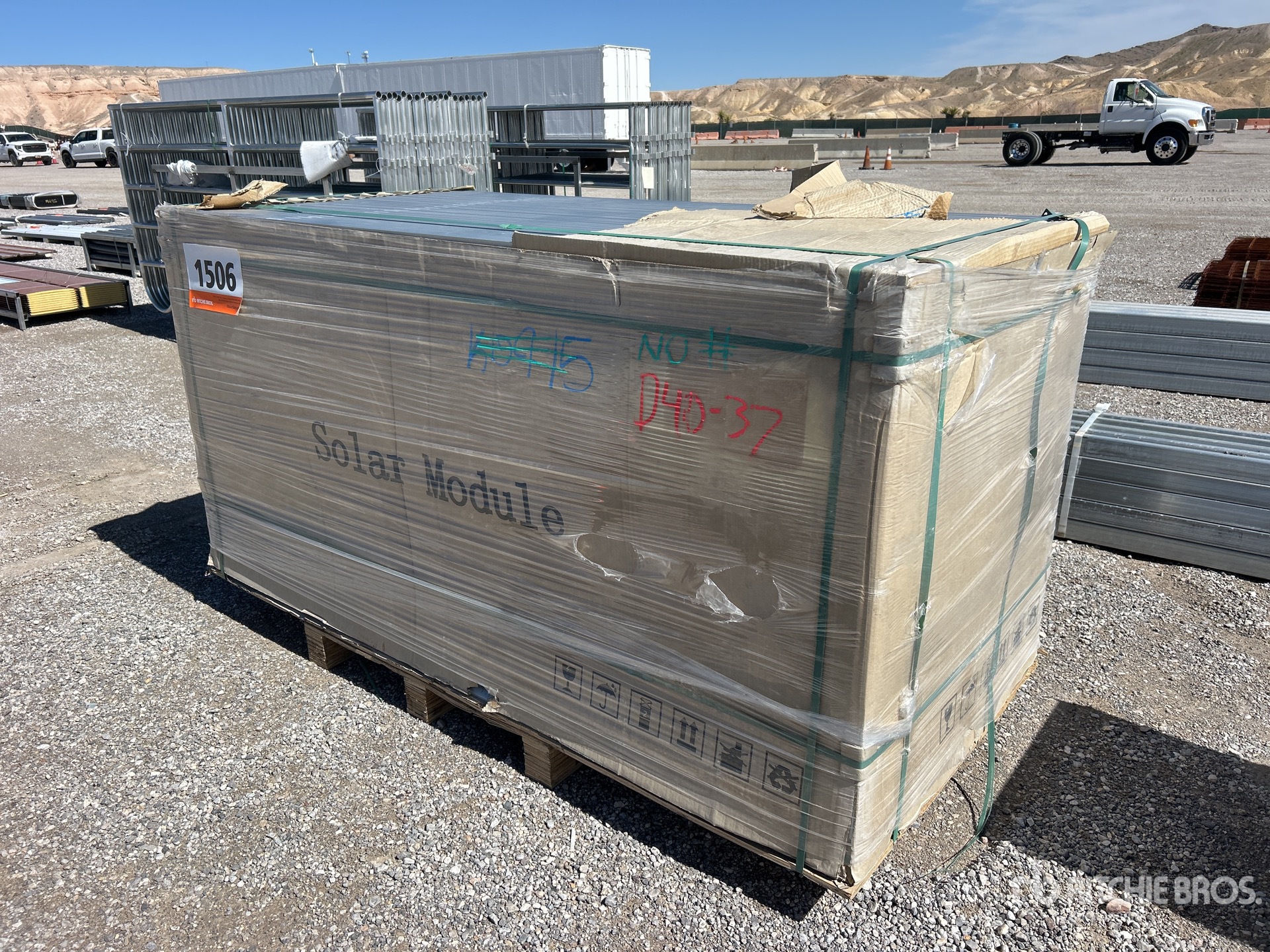 General Appearance with Picture, Left Front Corner