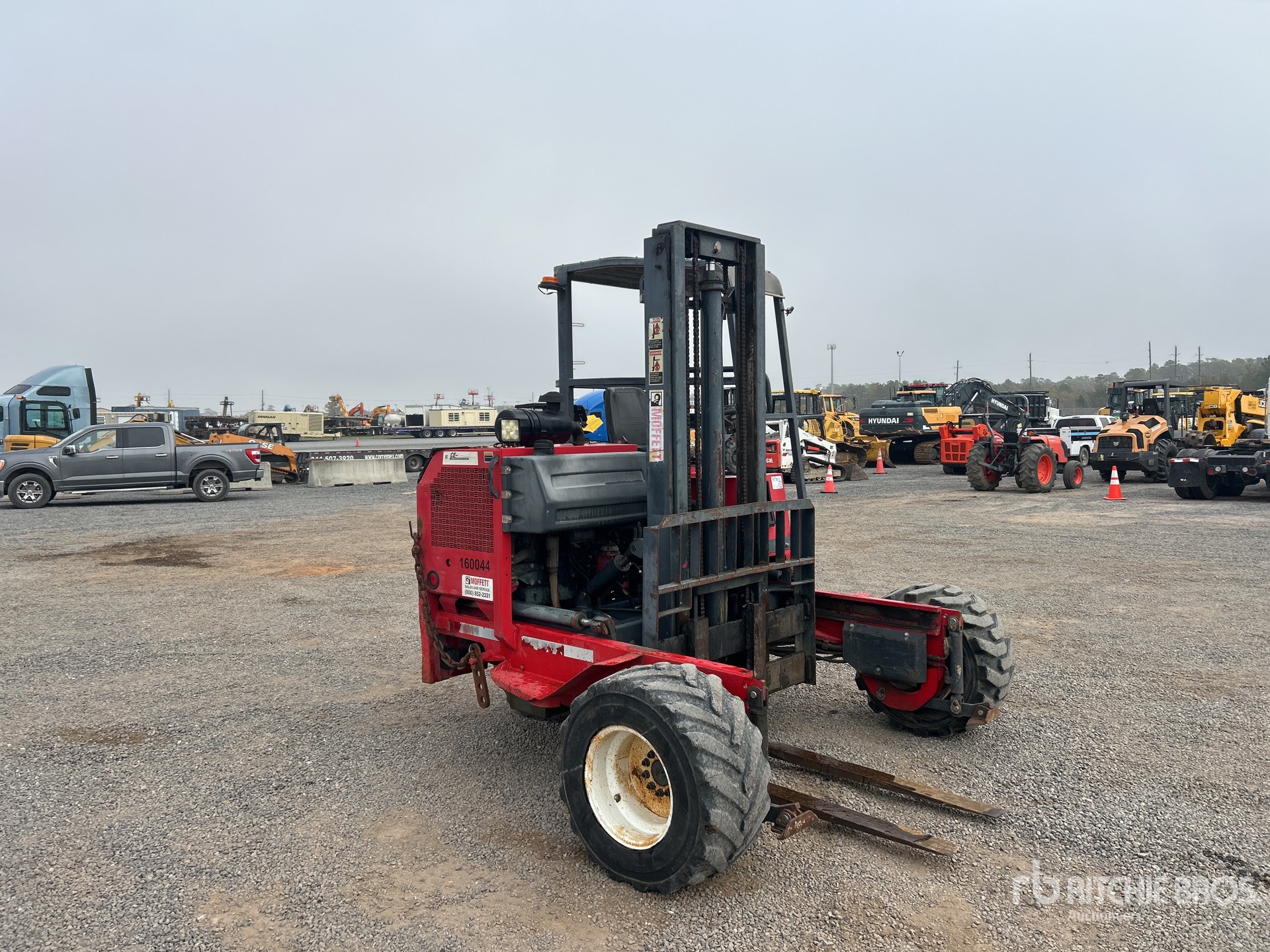 General Appearance with Picture, Right Front Corner