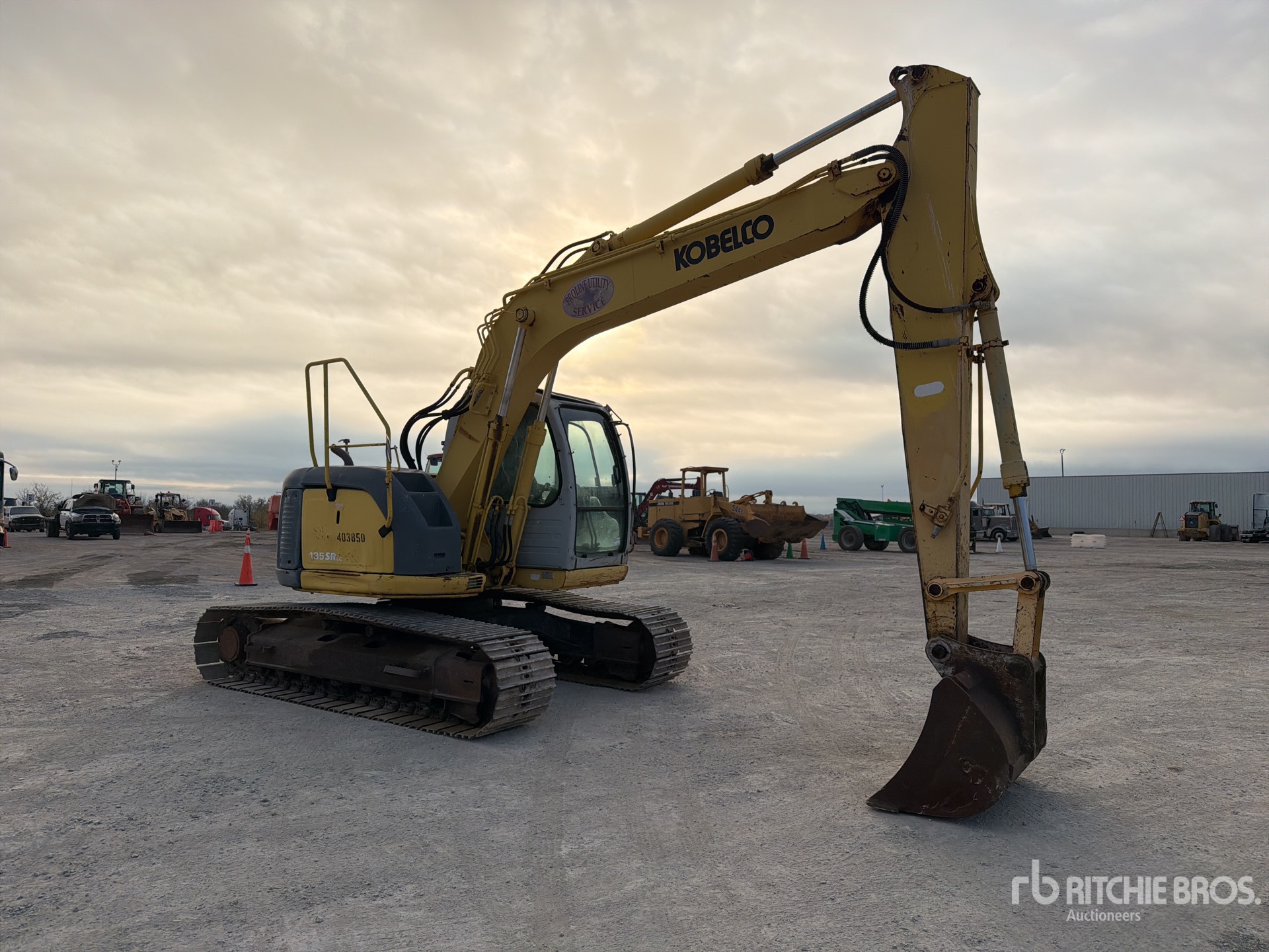 General Appearance with Picture, Right Front Corner