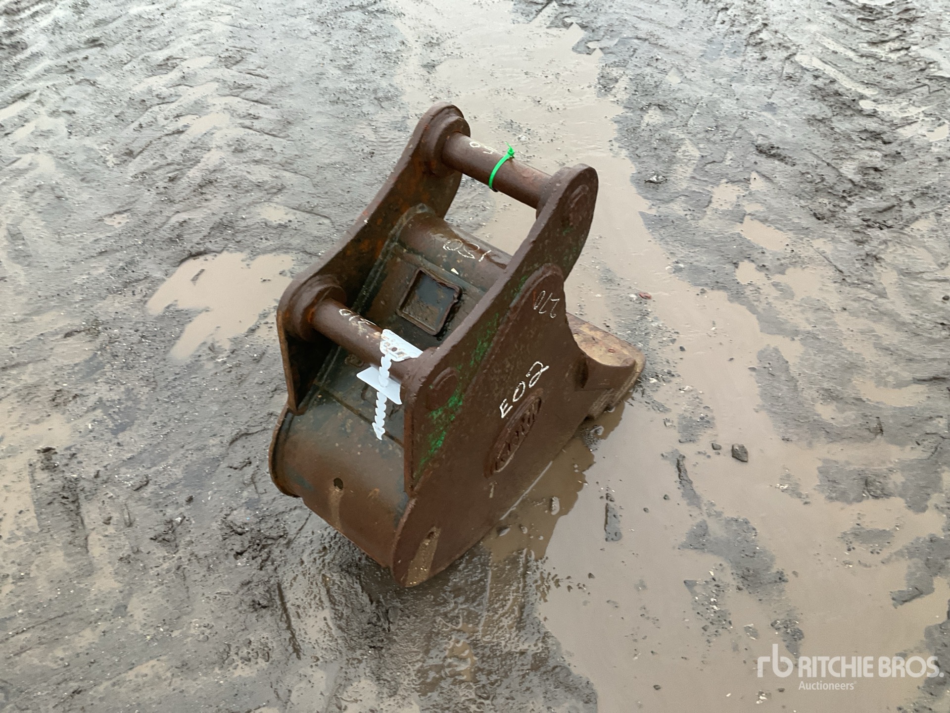 General Appearance with Foto, angolo anteriore sinistro