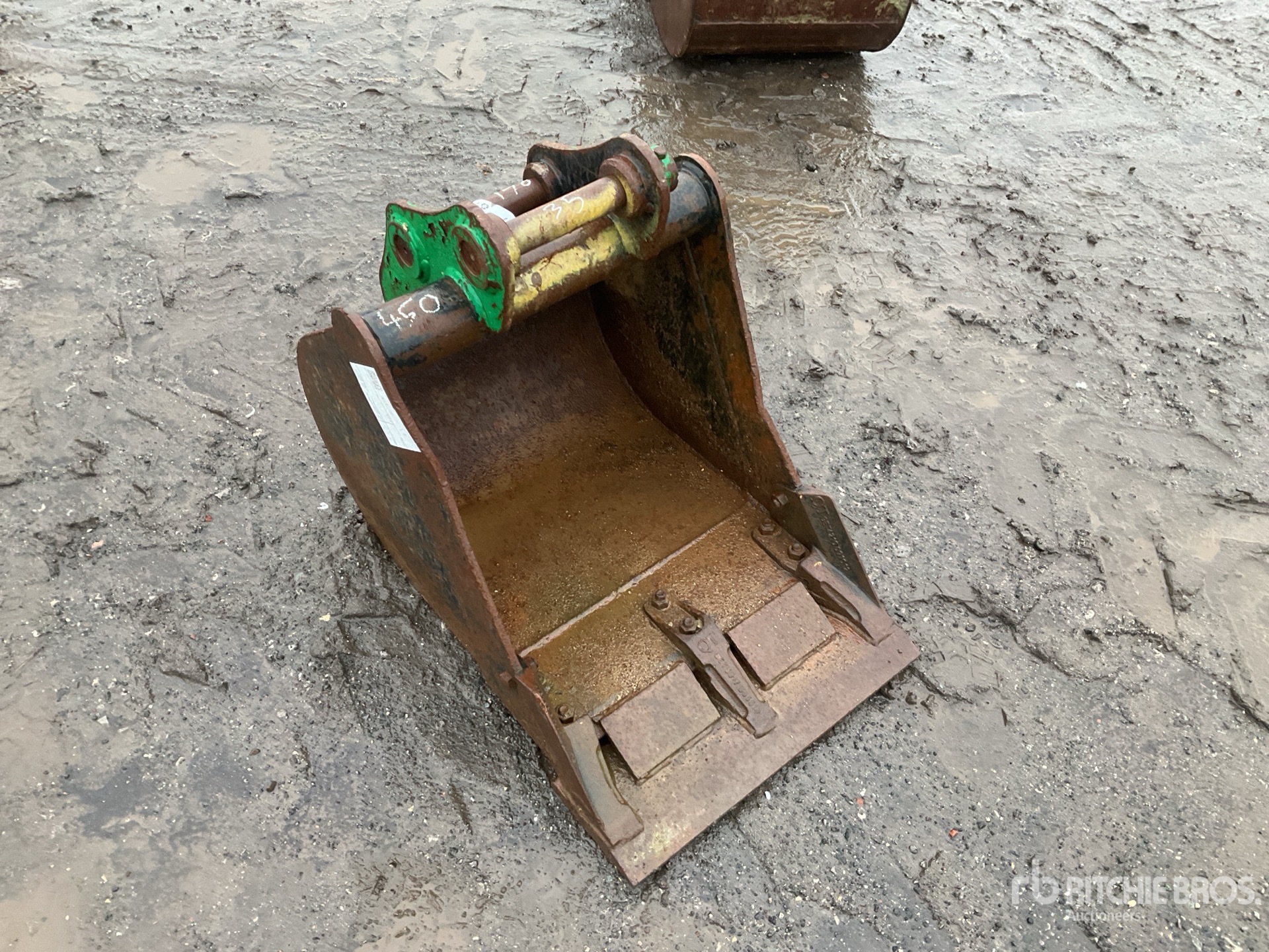 General Appearance with Foto, angolo anteriore sinistro