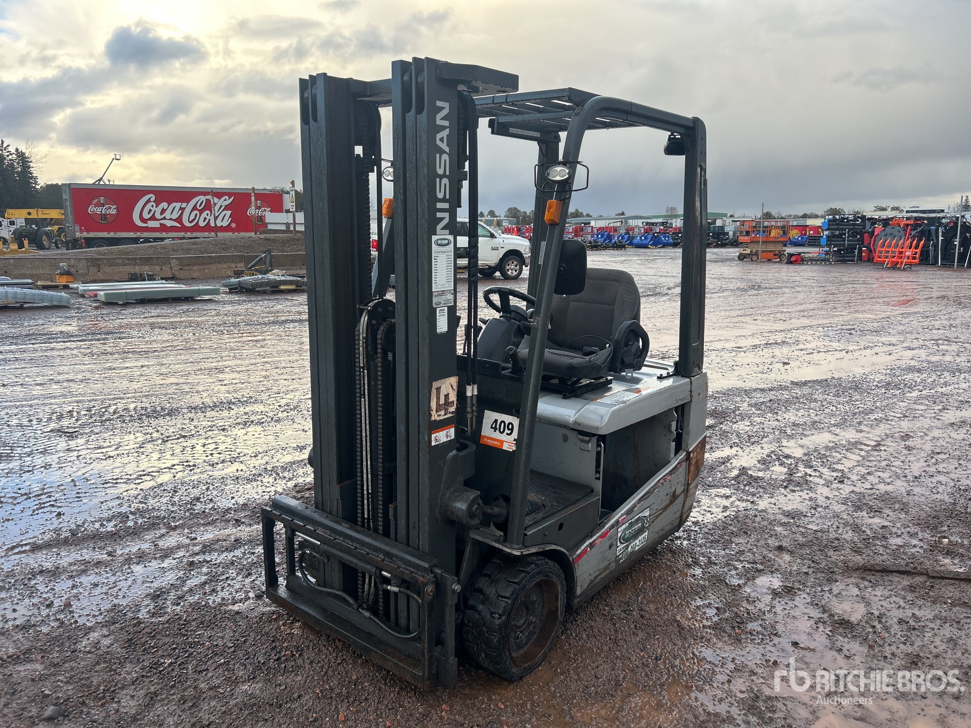 General Appearance with Picture, Left Front Corner