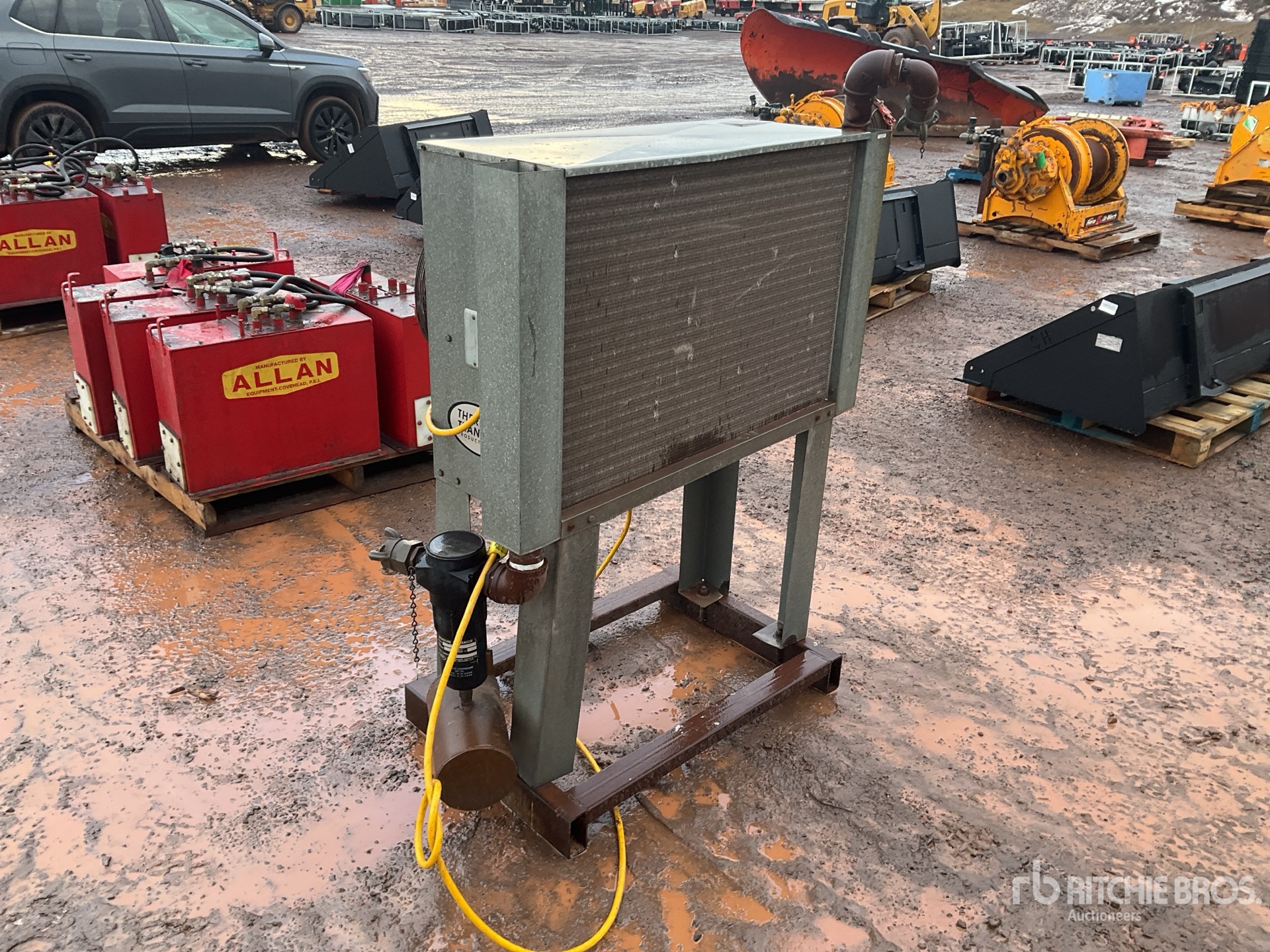 General Appearance with Picture, Right Front Corner