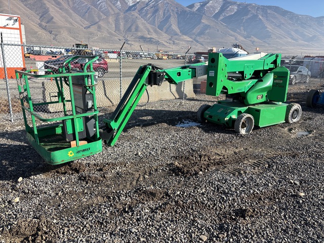 2013 JLG E400AJPN 2WD Electric Articulating Boom Lift