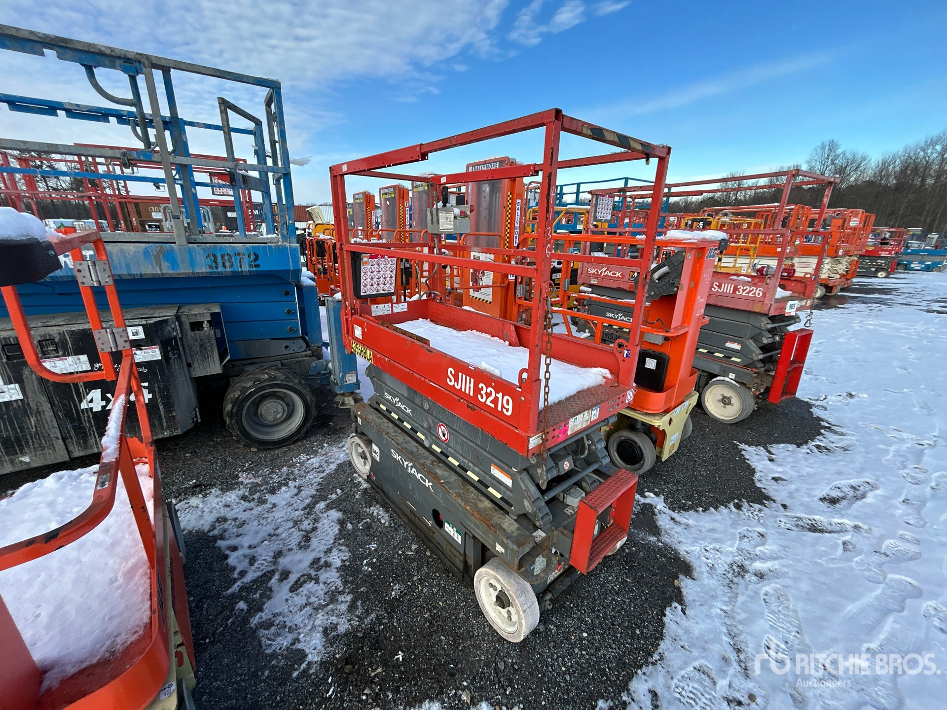 General Appearance with Bild, Ecke vorne rechts