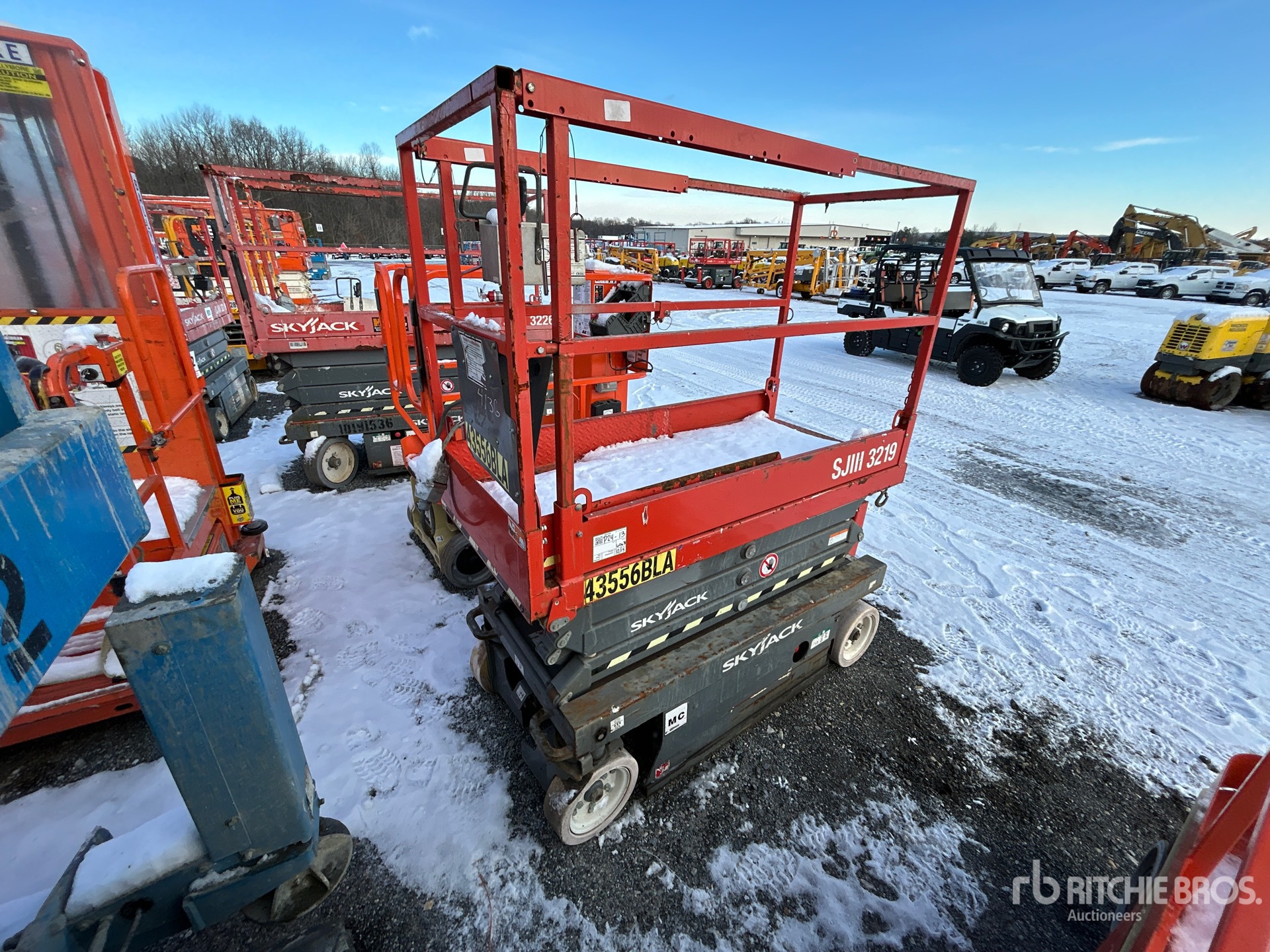 General Appearance with Bild, Ecke hinten rechts