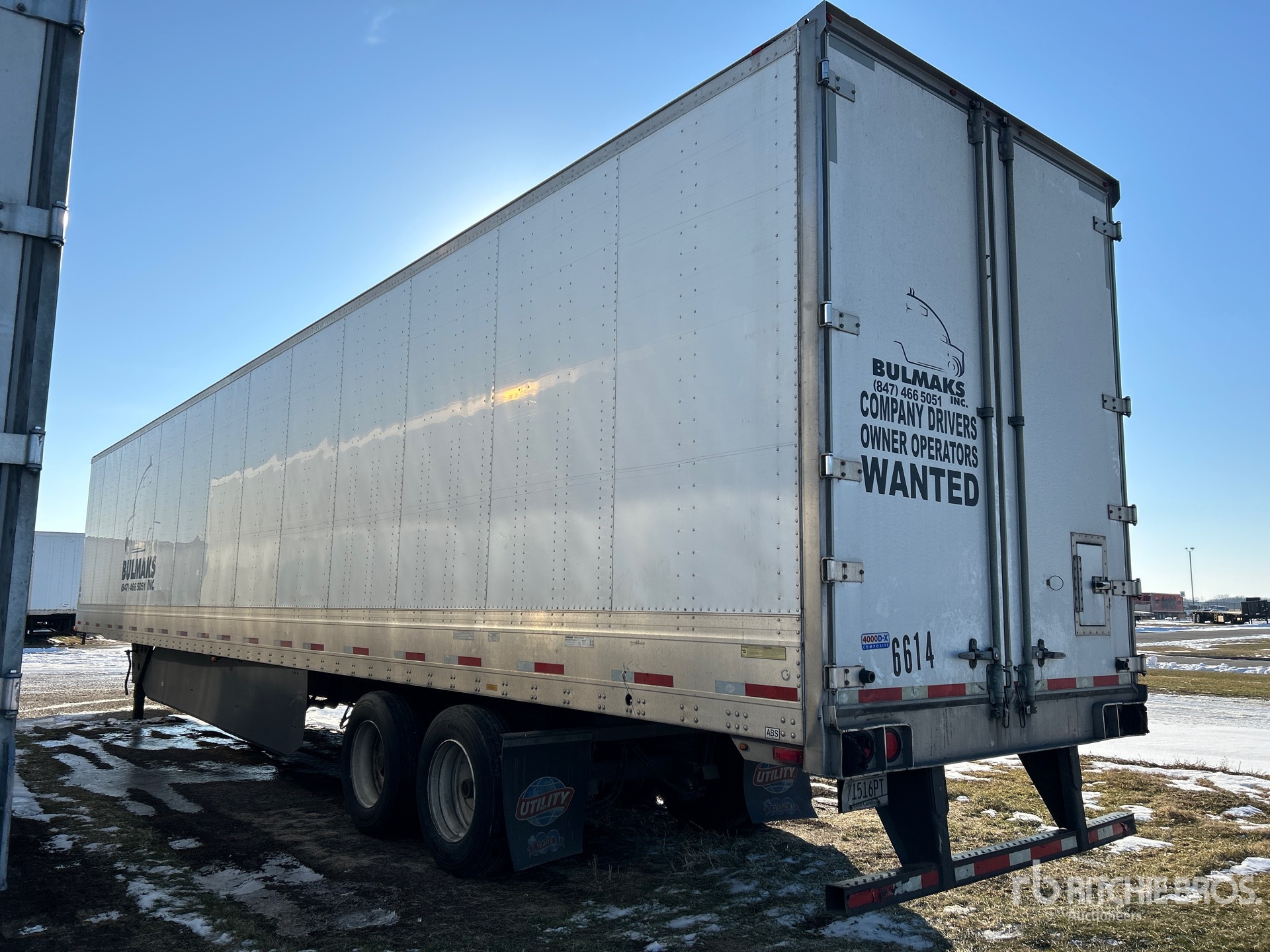 Aspect général with Image, coin arrière gauche