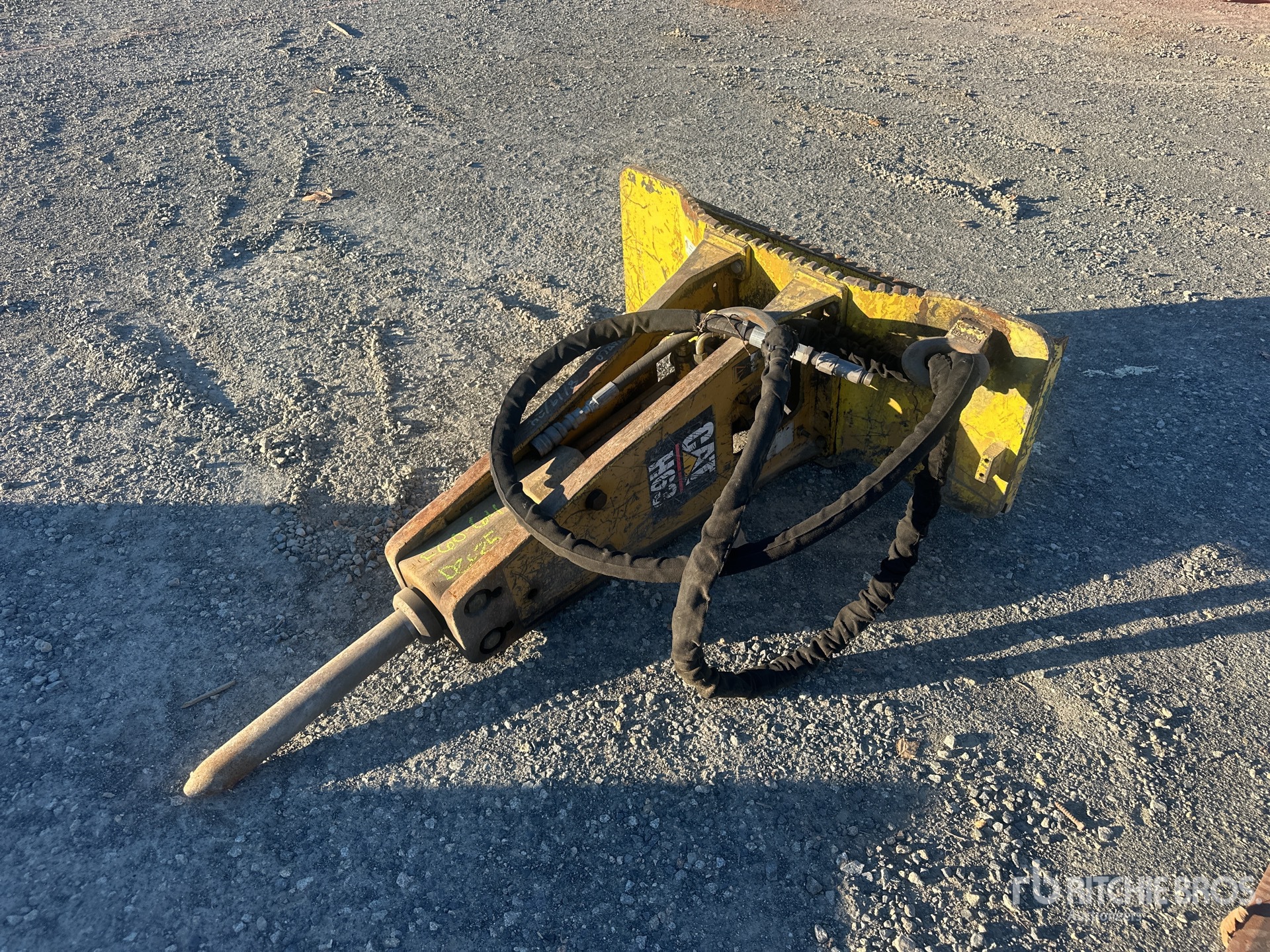 General Appearance with Bild, Ecke vorne links