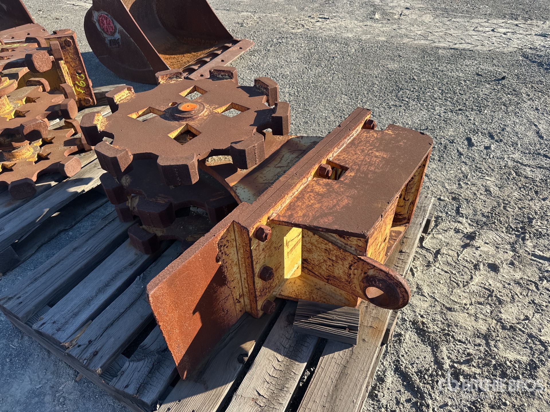 General Appearance with Foto, angolo anteriore sinistro