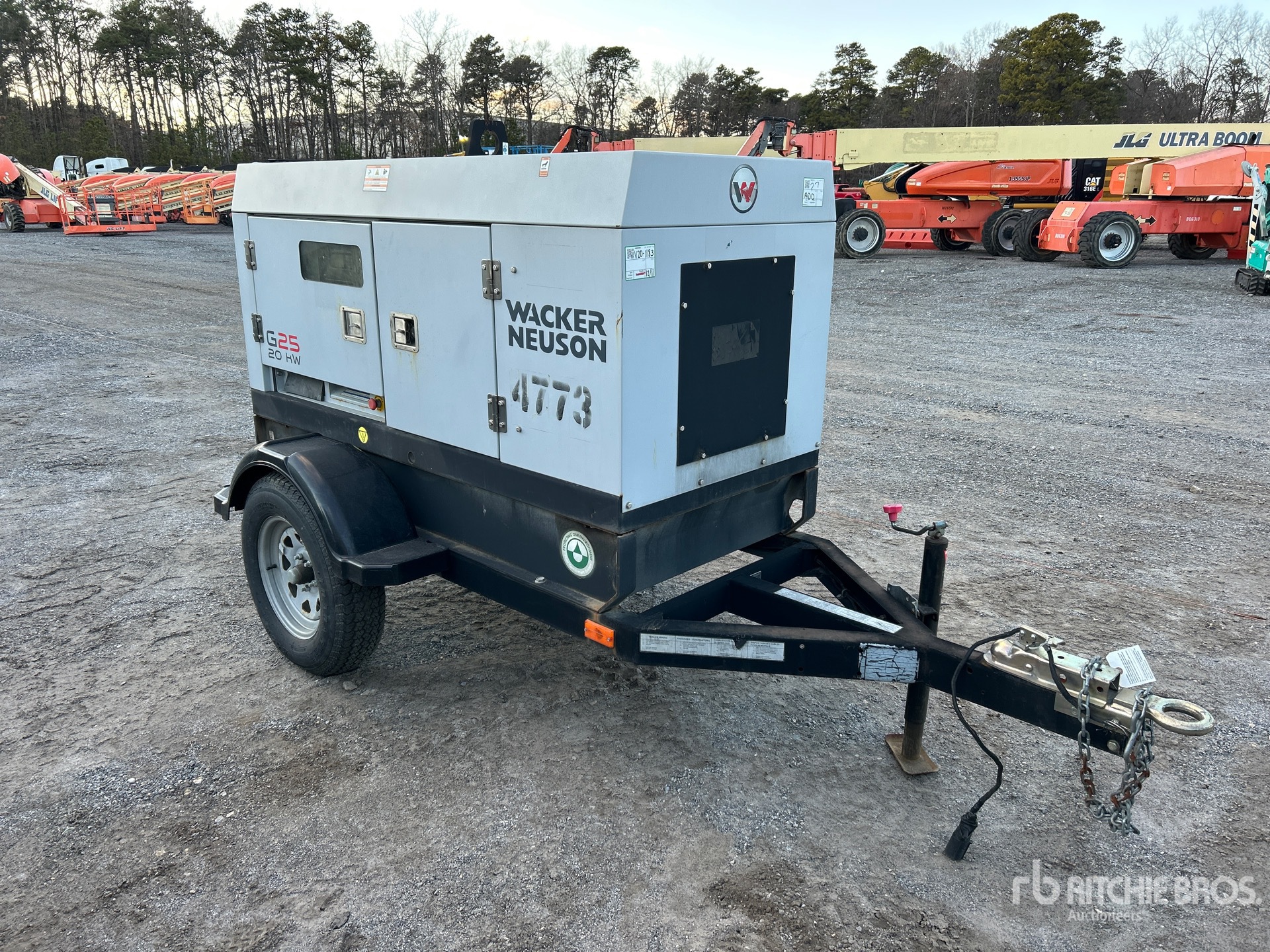 General Appearance with Picture, Right Front Corner