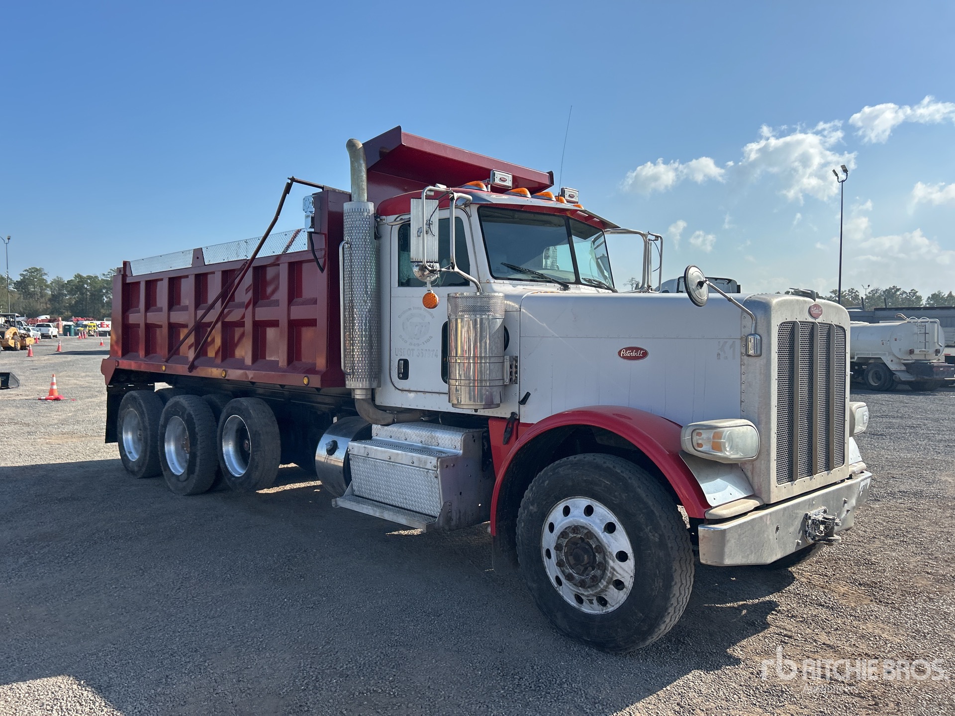 General Appearance with Foto, angolo anteriore destro