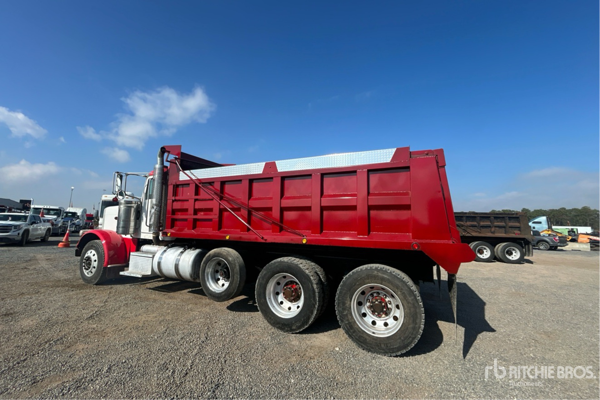 General Appearance with Imagen: esquina trasera izquierda