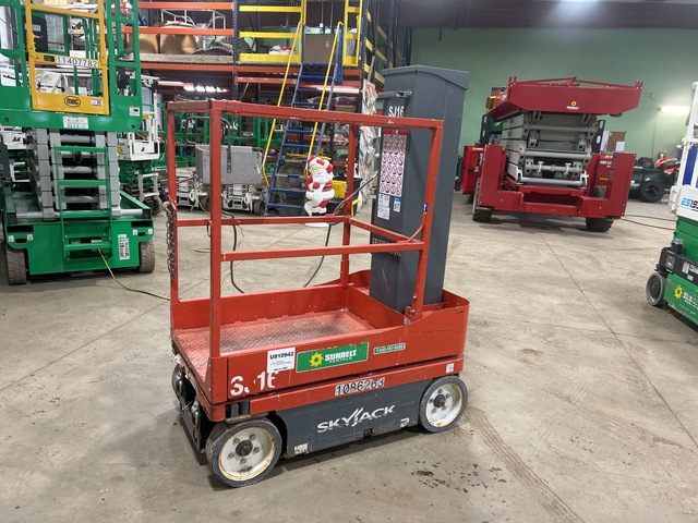 2017 Skyjack SJ16 Vertical Mast Lift 2017 Skyjack SJ16 Vertical Mast Lift