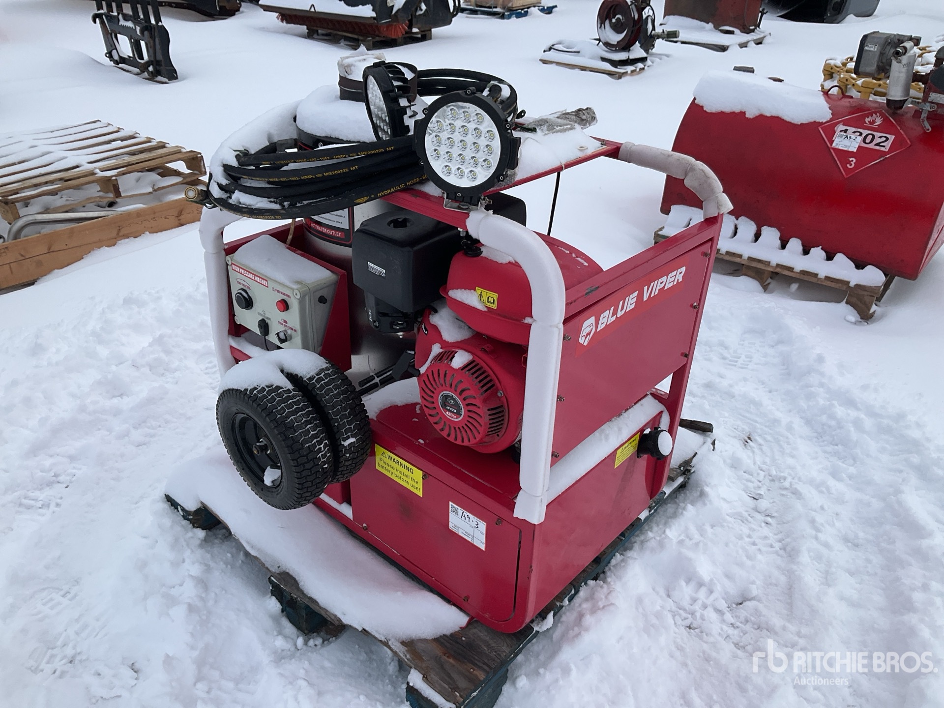 General Appearance with Picture, Left Front Corner