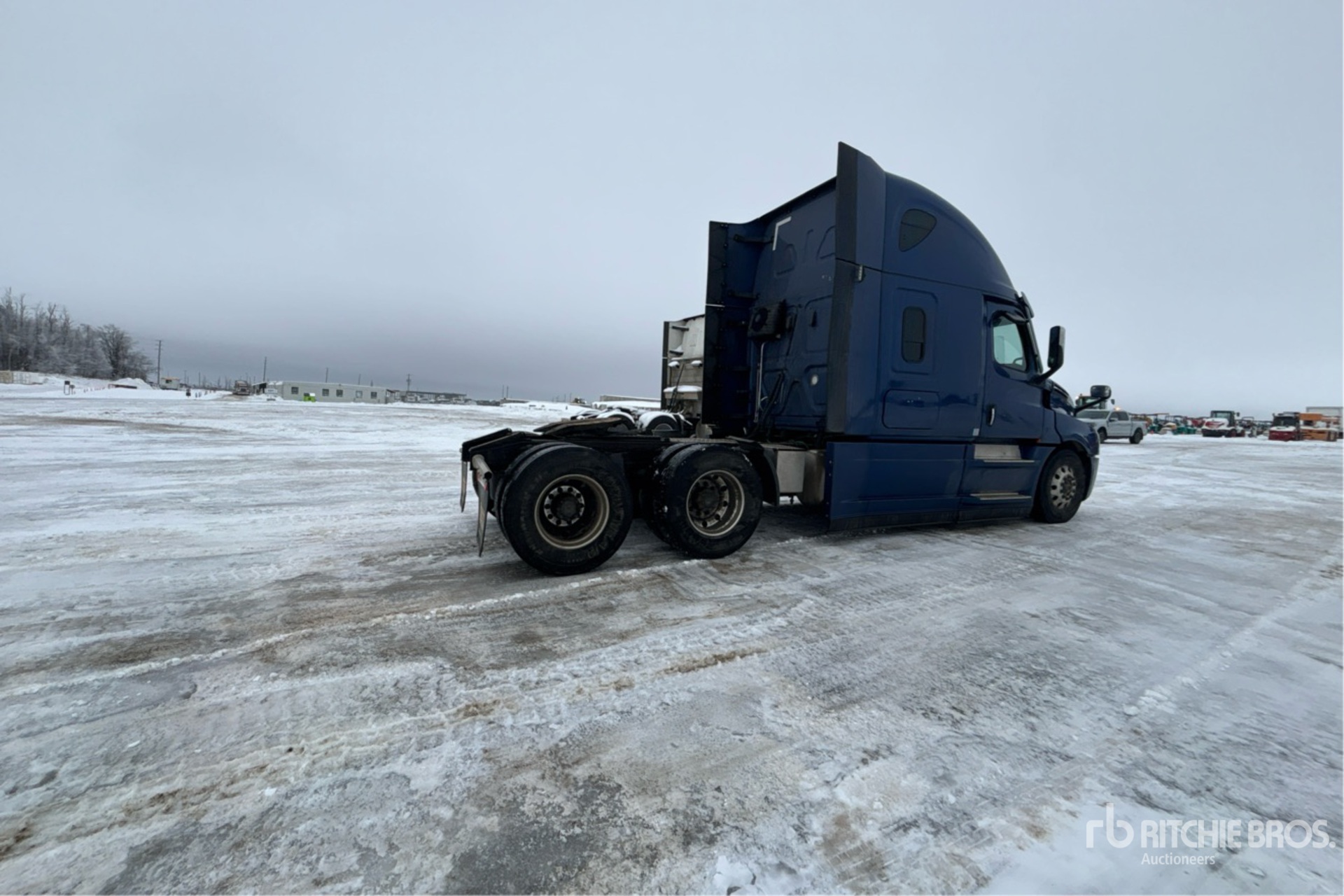 General Appearance with Imagen: esquina trasera derecha