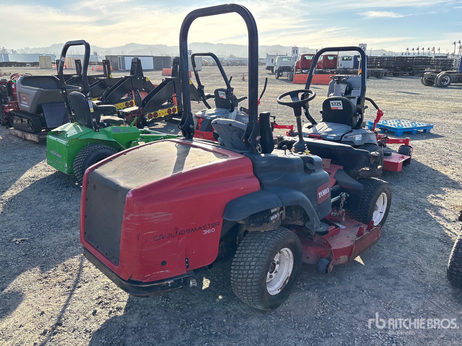 General Appearance with Picture, Right Rear Corner