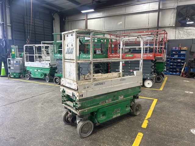 2014 JLG 1930 ES Electric Scissor Lift 2014 JLG 1930 ES Electric Scissor Lift