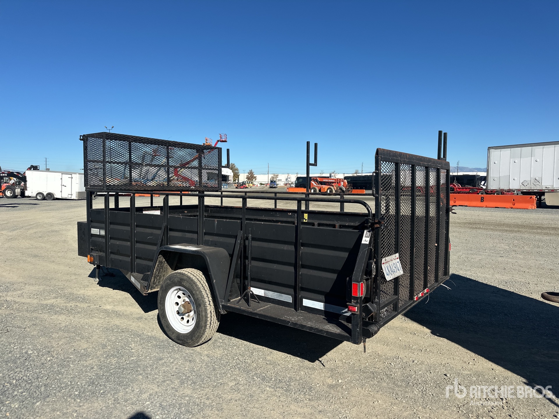 General Appearance with Foto, angolo posteriore sinistro