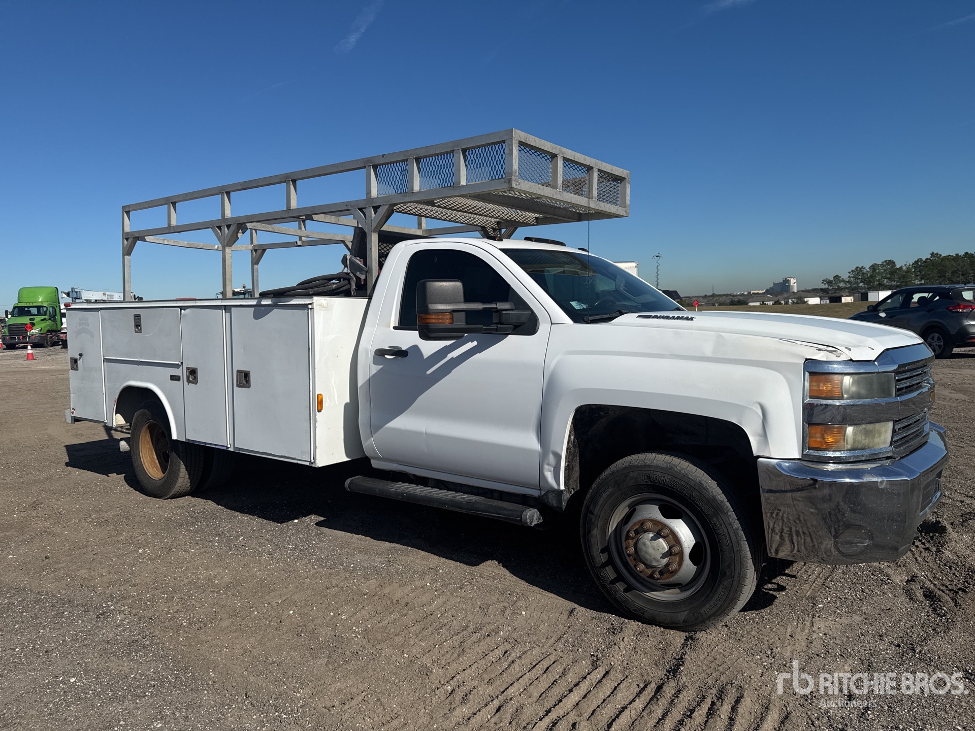 General Appearance with Picture, Right Front Corner